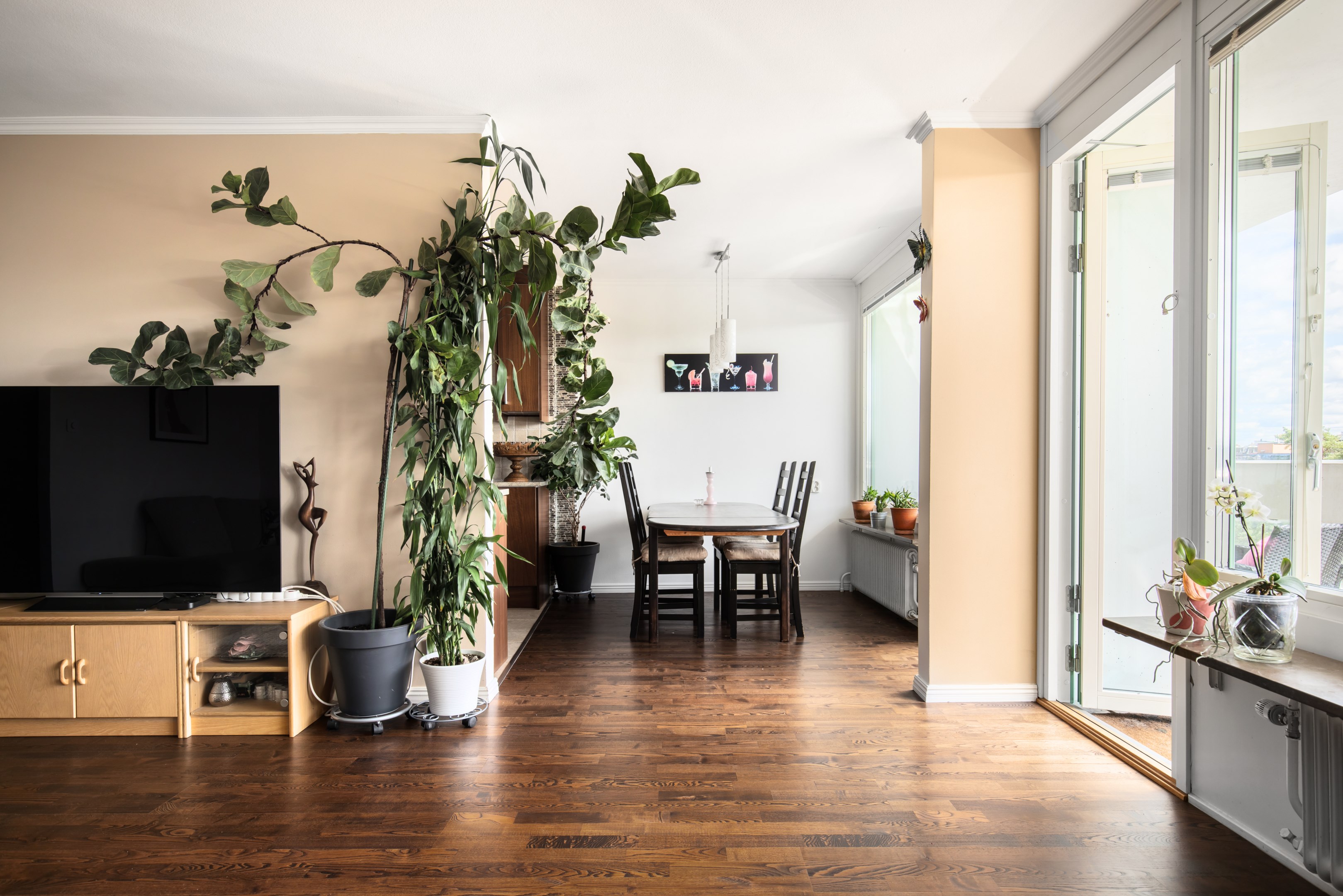 Bostadsbild från Meteorvägen 8, Såld i Grindtorp, Täby