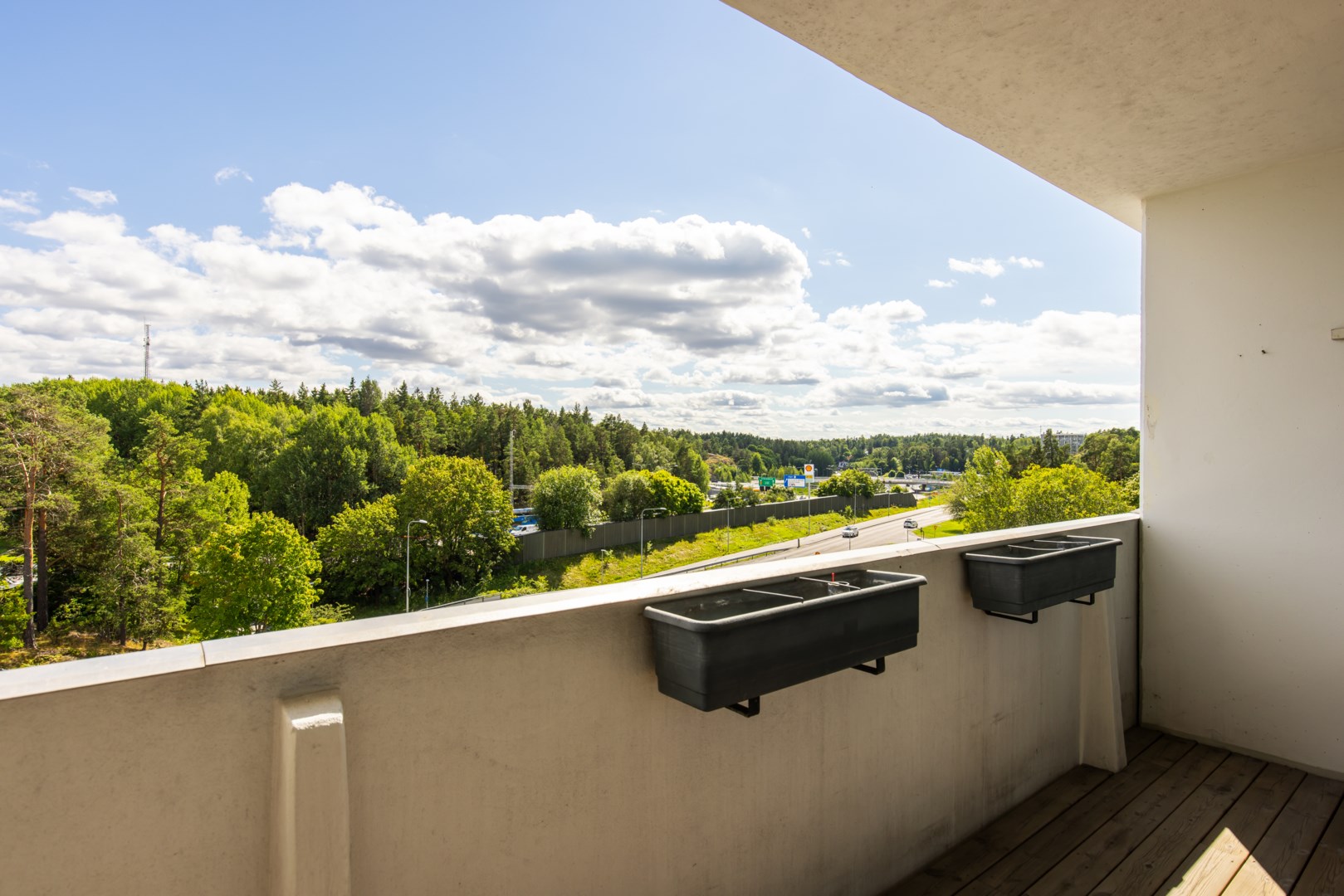 Bostadsbild från Meteorvägen 8, Såld i Grindtorp, Täby