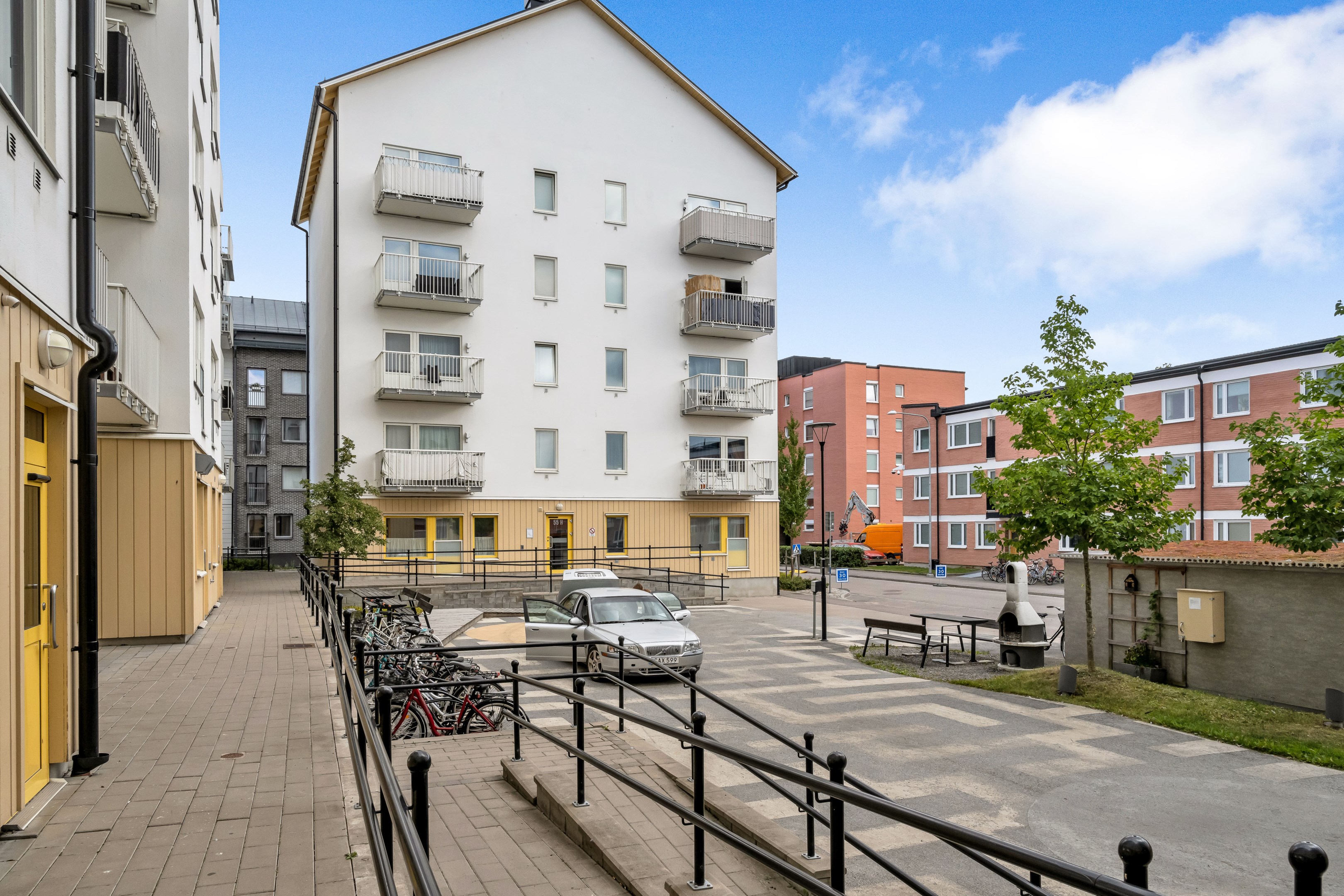Bostadsbild från Råbyvägen 55H, Såld i Gränby, Uppsala
