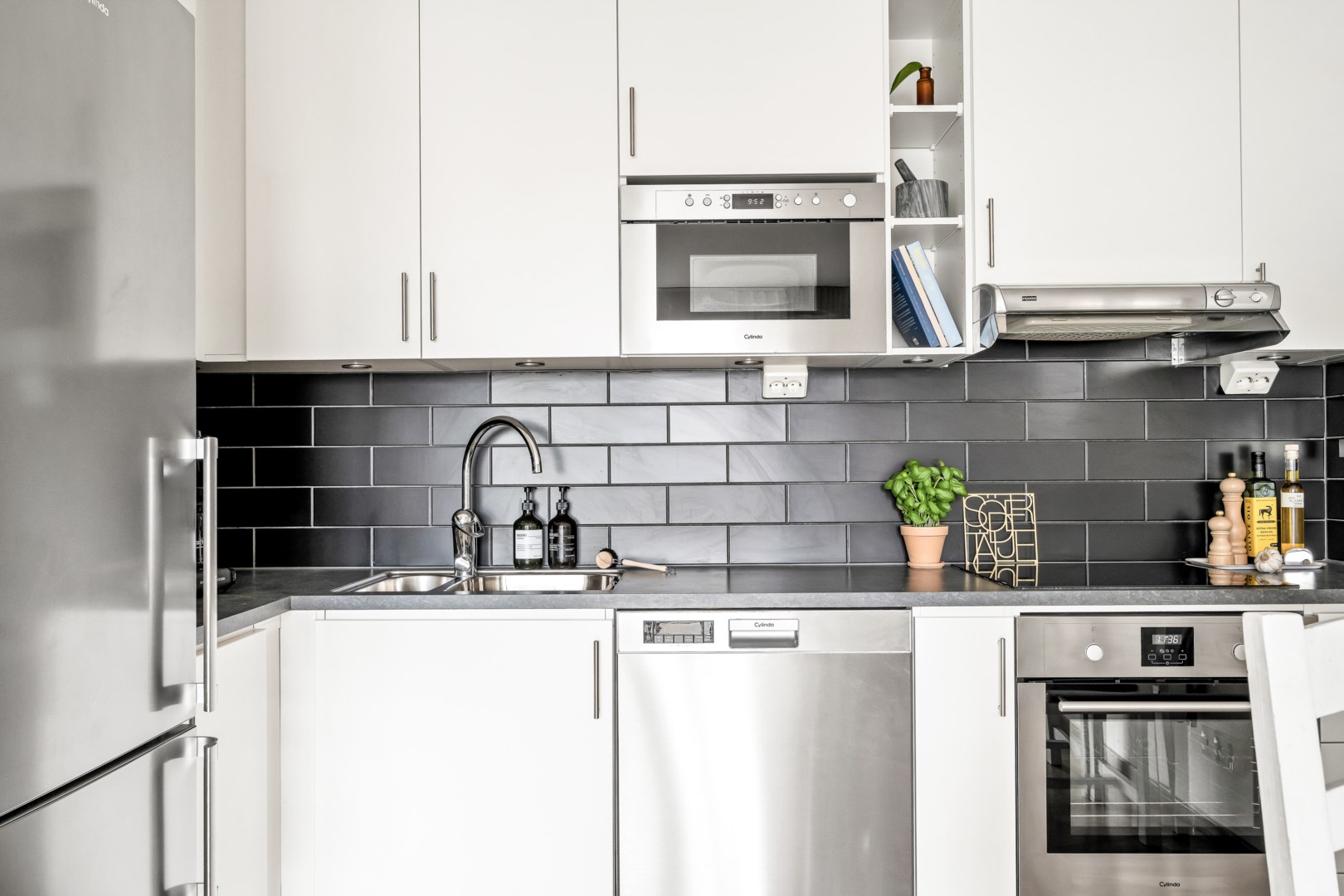 Bostadsbild från Råbyvägen 55H, Såld i Gränby, Uppsala