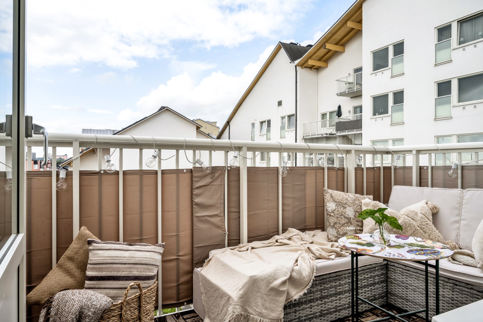 Bostadsbild från Råbyvägen 55H, Såld i Gränby, Uppsala