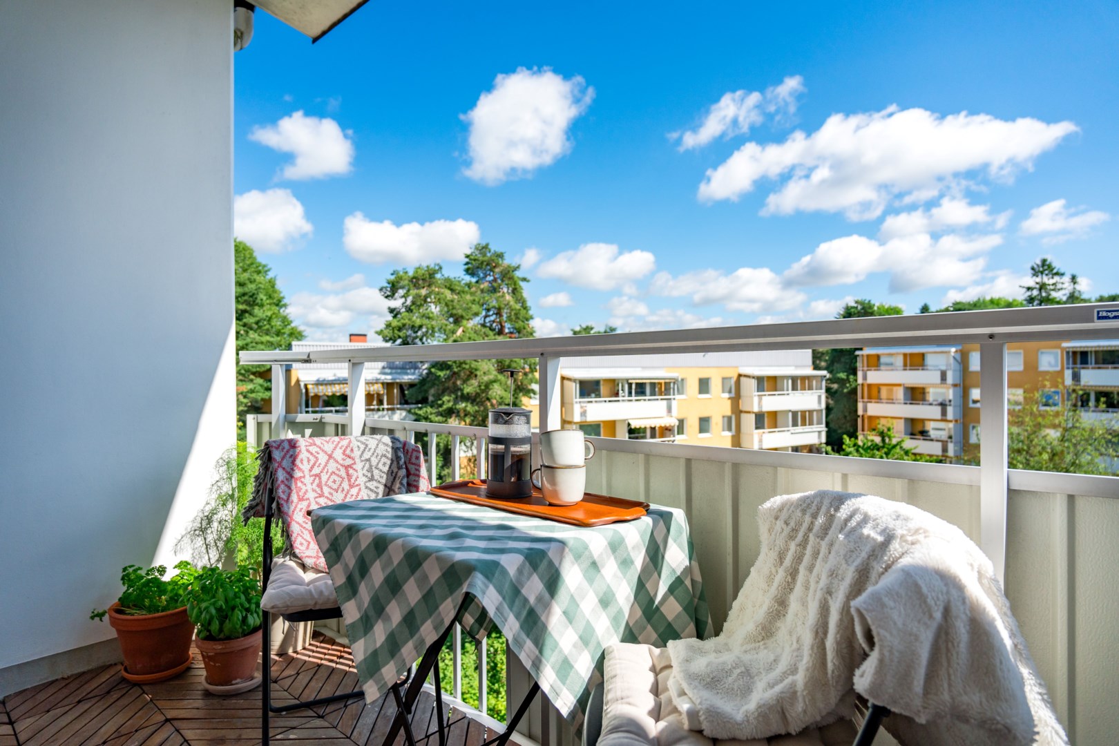 Bostadsbild från Gnejsvägen 6B, Såld i Eriksberg, Uppsala