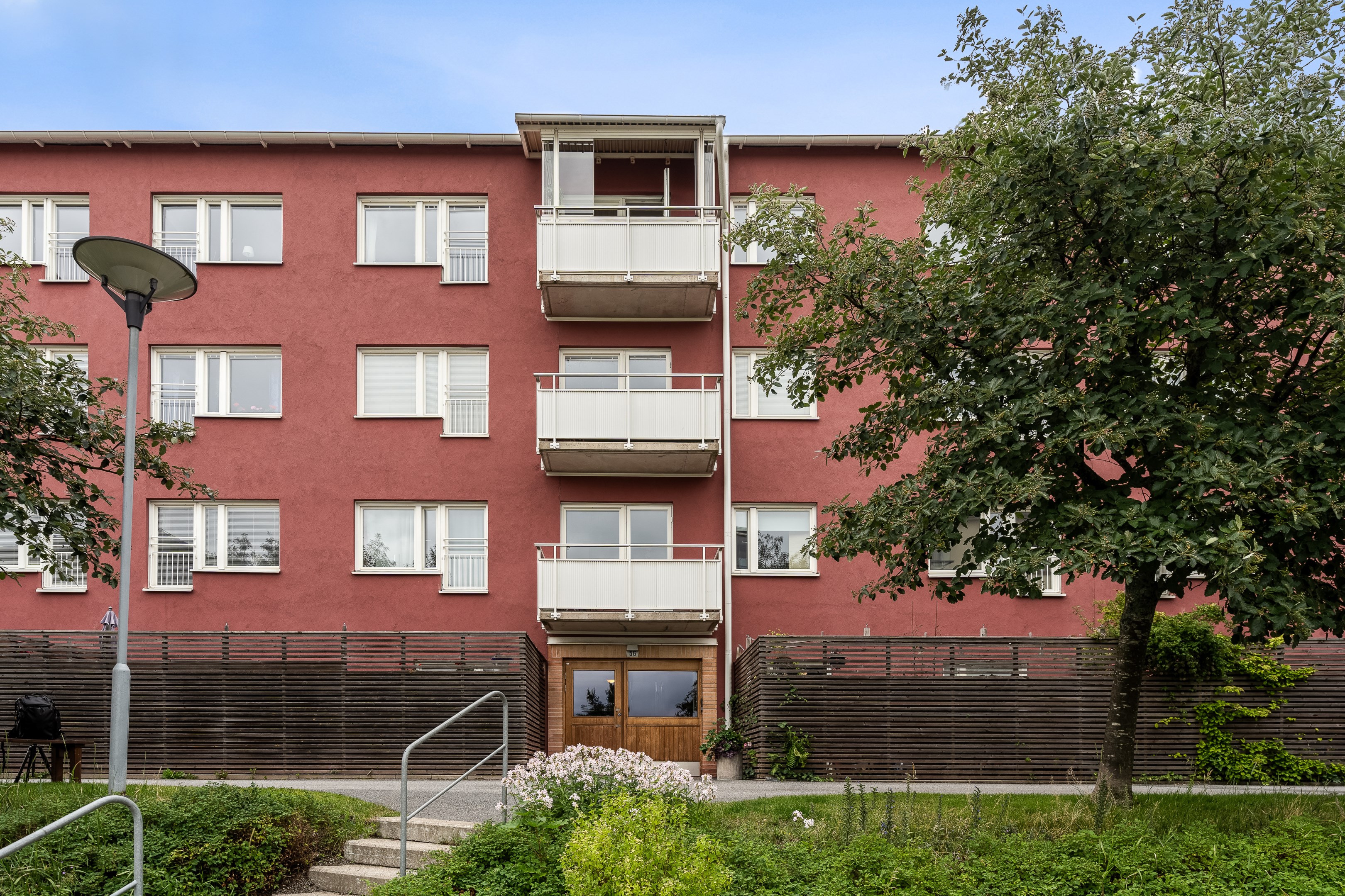 Bostadsbild från Finnbergsvägen 56, Såld i Finnberget, Nacka