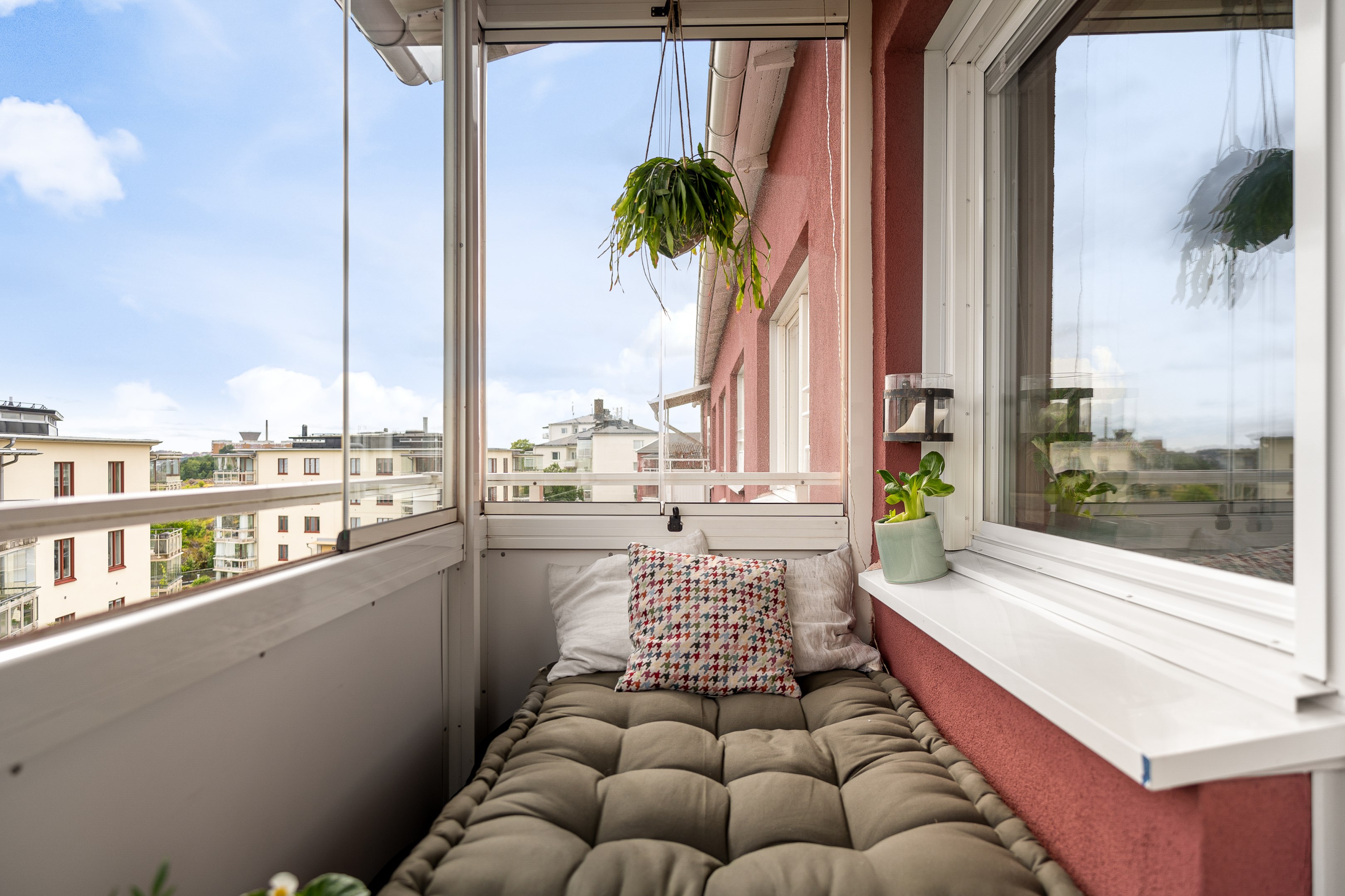 Bostadsbild från Finnbergsvägen 56, Såld i Finnberget, Nacka