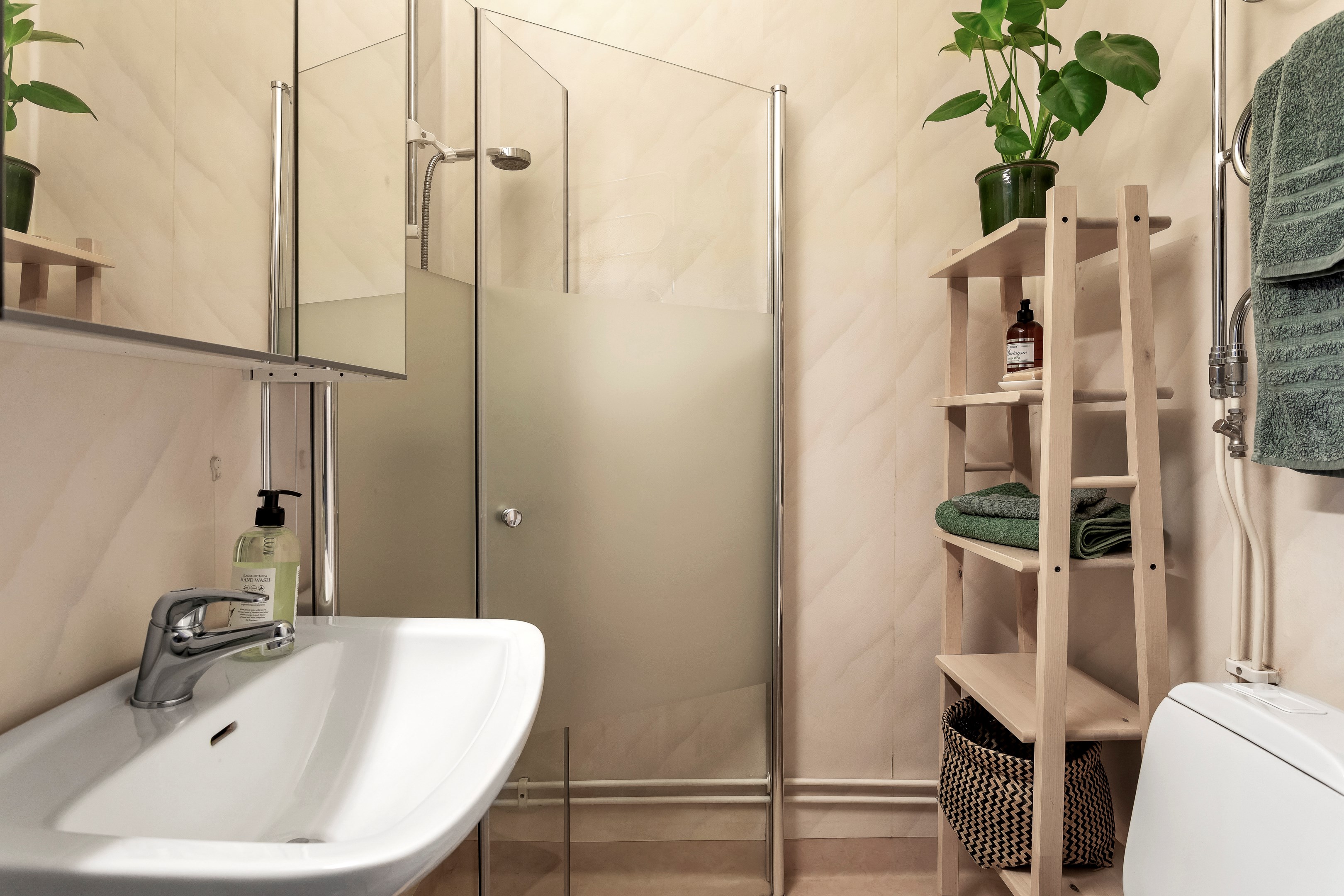 Bostadsbild från Sturegatan 16A, Såld i Luthagen, Uppsala