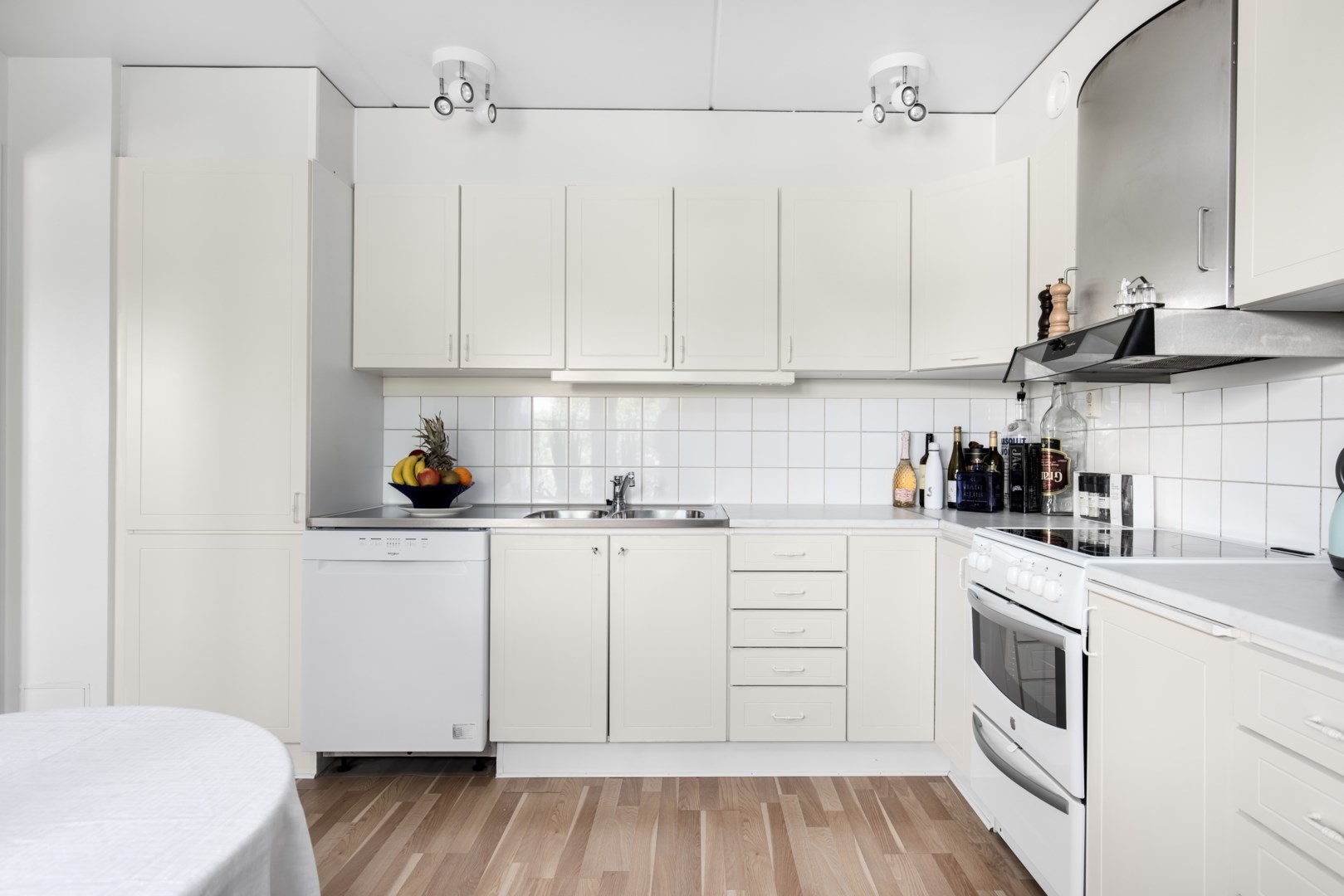 Bostadsbild från Ängsbacken 5, 2tr, Såld i Björknäs, Nacka