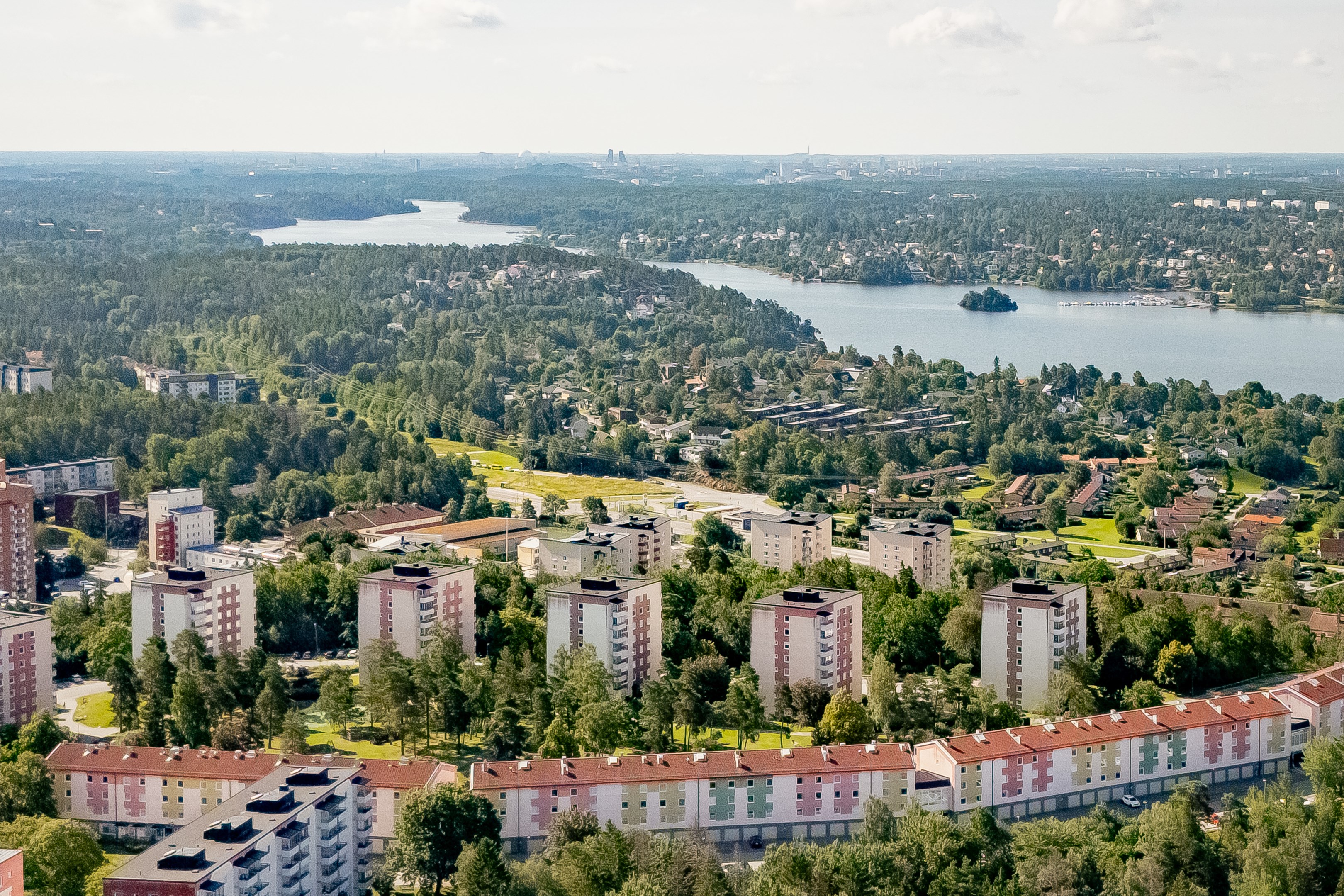 Bostadsbild från Lodvägen 12, 7tr, Såld i Edsberg, Sollentuna