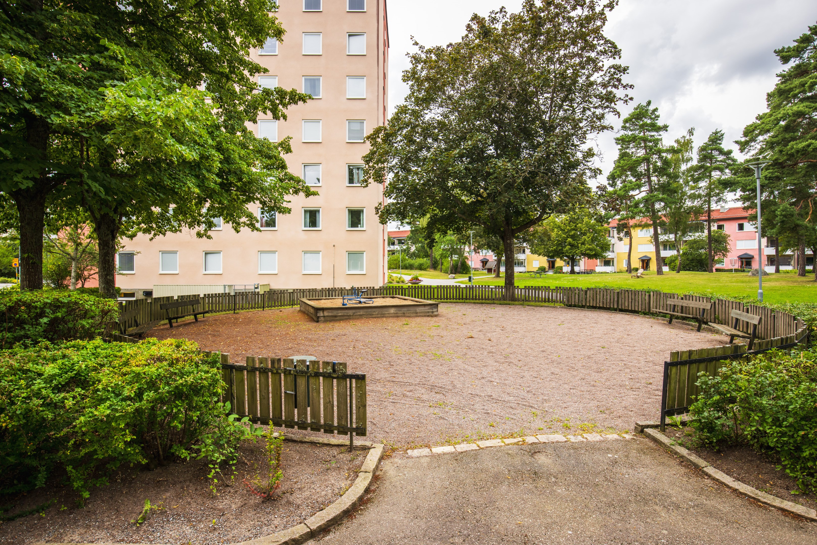 Bostadsbild från Lodvägen 12, 7tr, Såld i Edsberg, Sollentuna