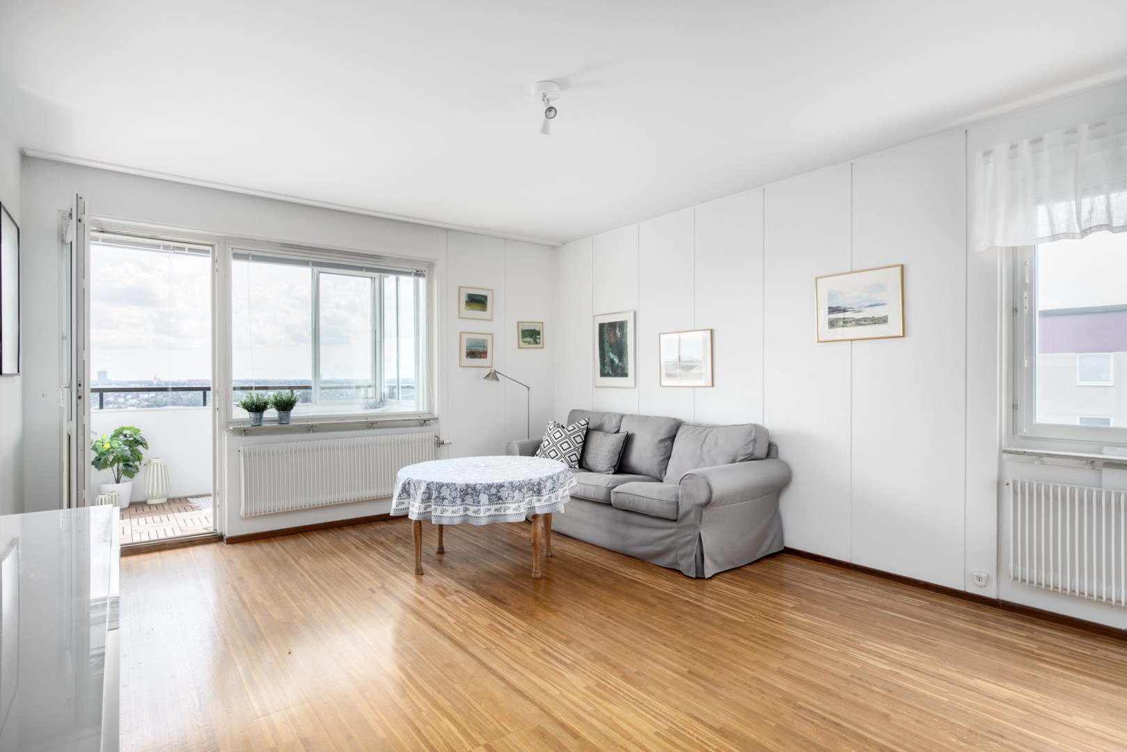 Bostadsbild från Lodvägen 12, 7tr, Såld i Edsberg, Sollentuna