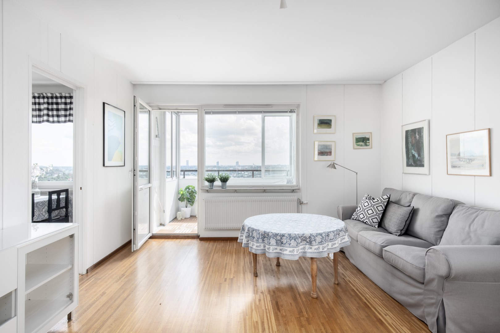 Bostadsbild från Lodvägen 12, 7tr, Såld i Edsberg, Sollentuna