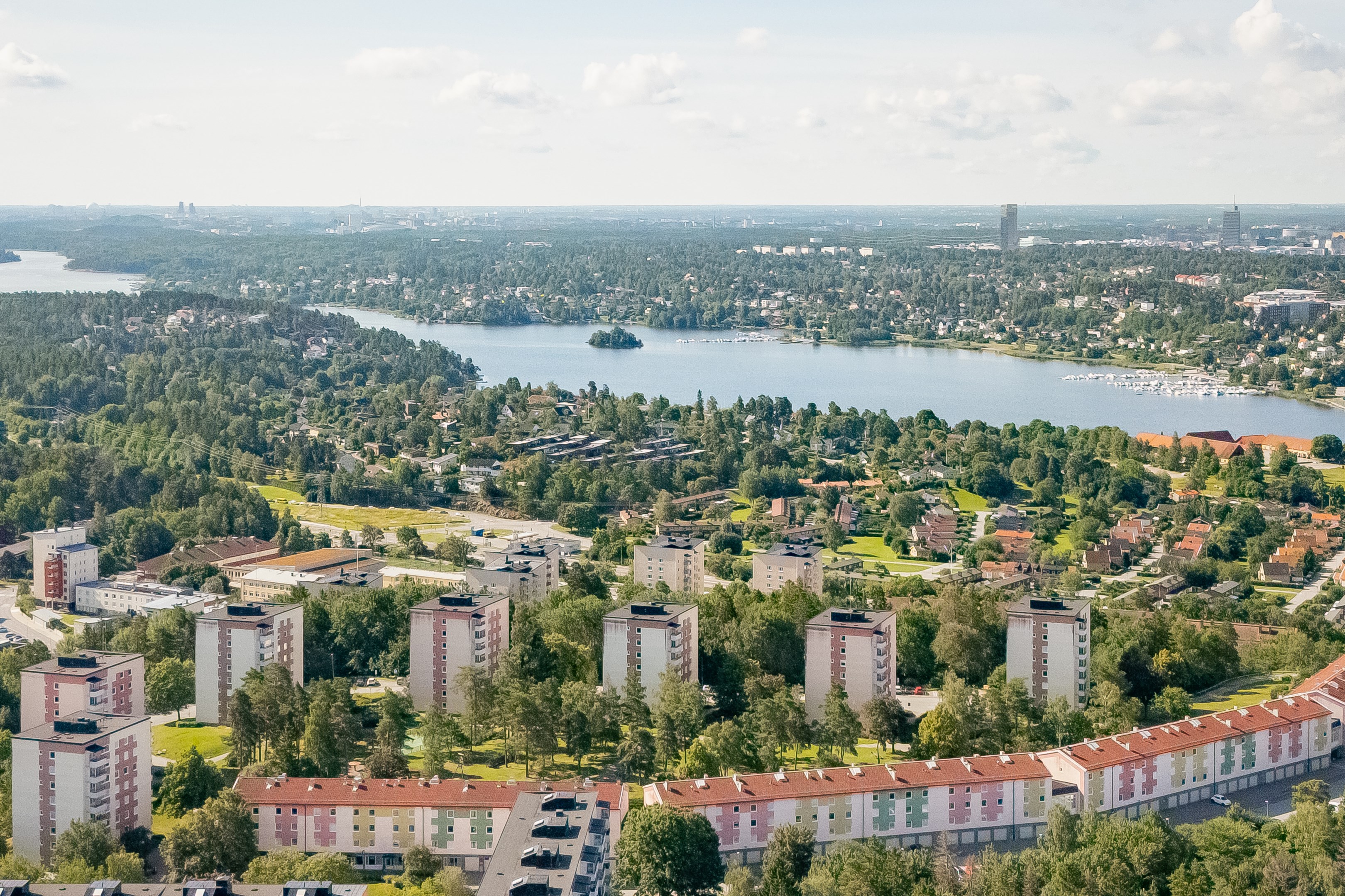Bostadsbild från Lodvägen 12, 7tr, Såld i Edsberg, Sollentuna