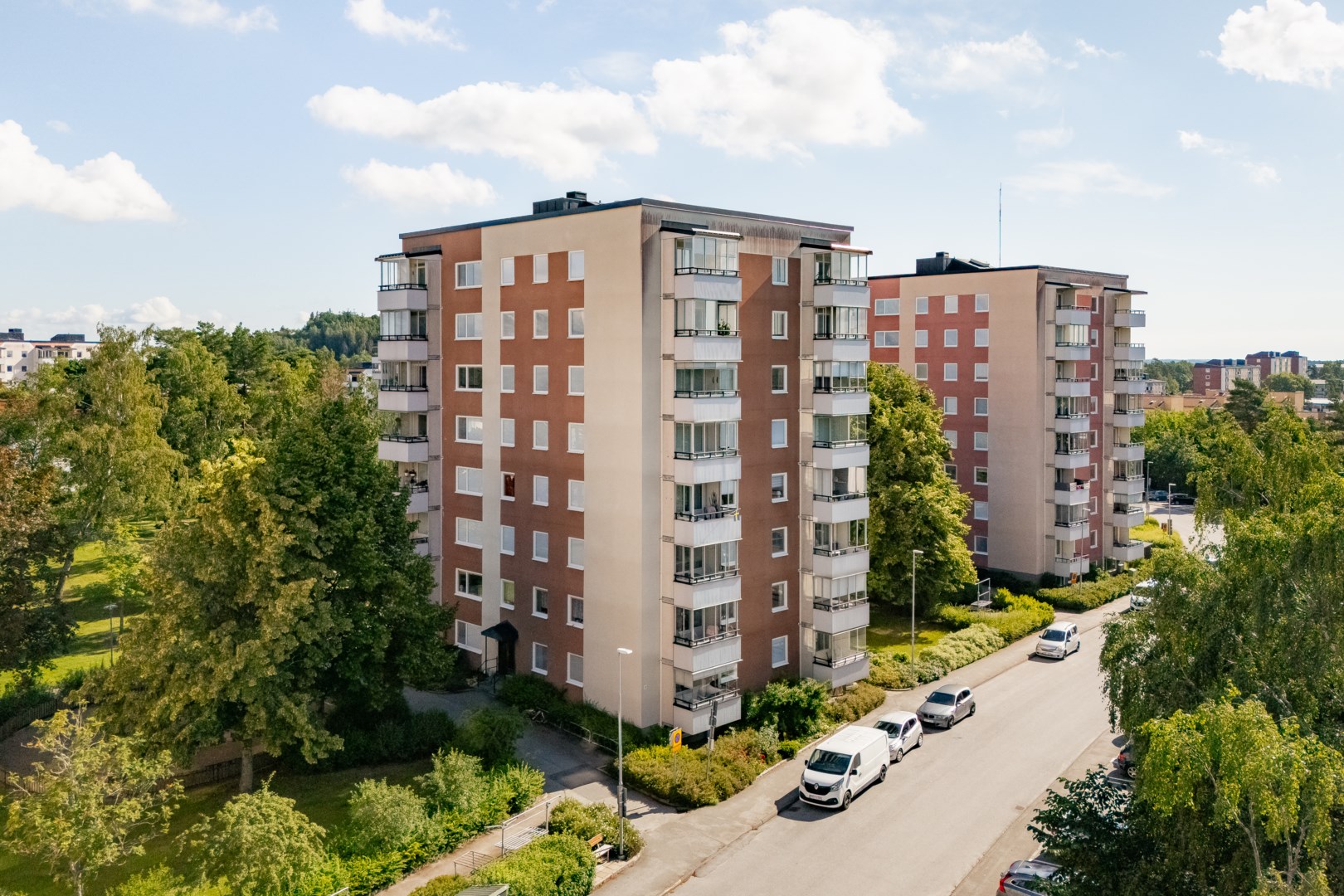 Bostadsbild från Lodvägen 12, 7tr, Såld i Edsberg, Sollentuna