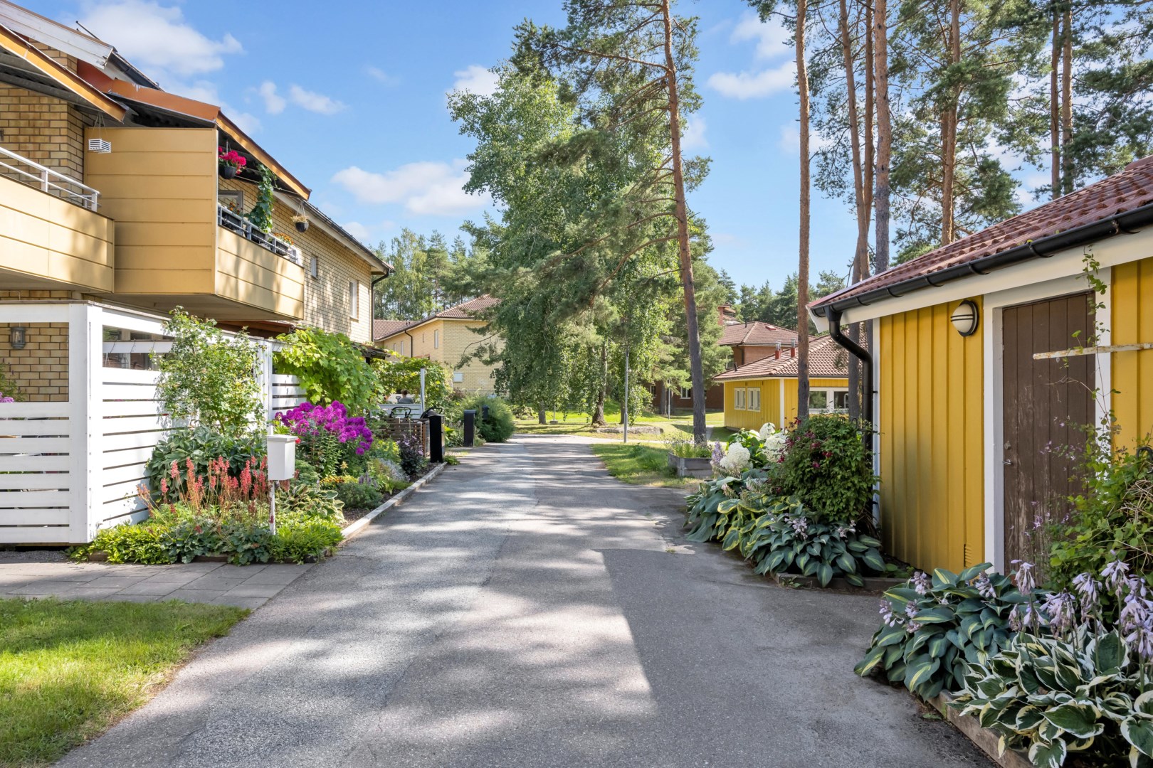 Bostadsbild från Bergslagsresan 42, Såld i Sävja, Uppsala