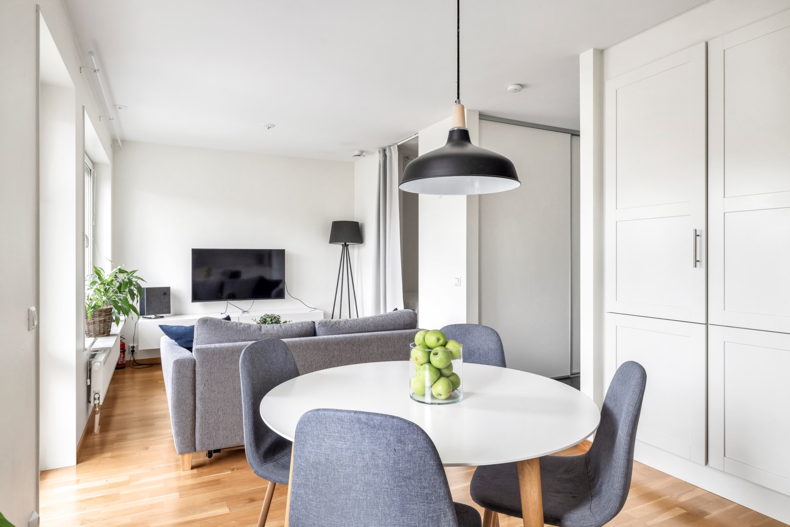 Bostadsbild från Svartbäcksgatan 42 A, Såld i Svartbäcken, Uppsala