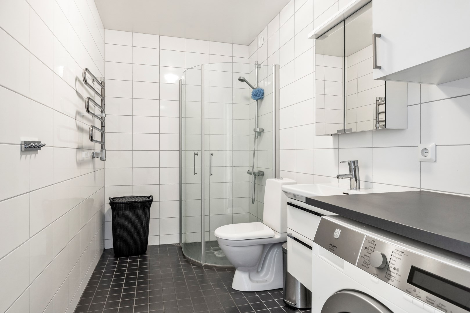 Bostadsbild från Svartbäcksgatan 42 A, Såld i Svartbäcken, Uppsala