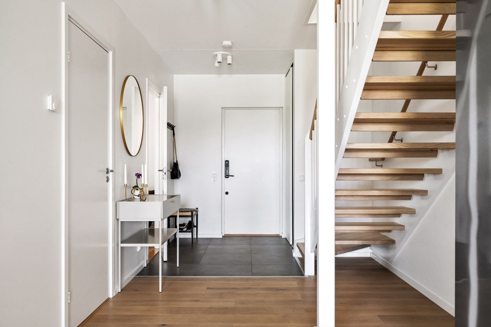 Bostadsbild från Soldathemsvägen 1, Såld i Rosendal, Uppsala