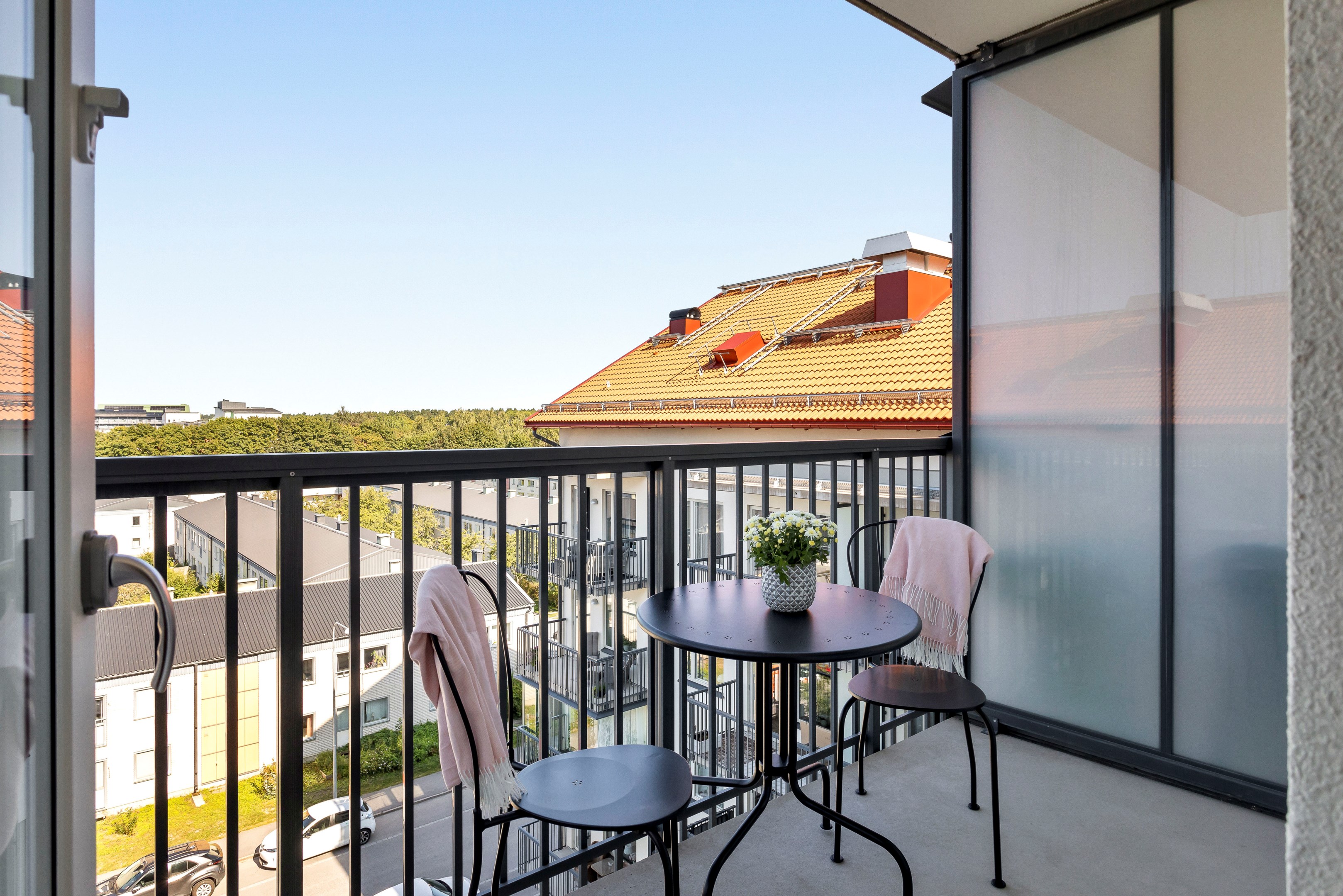 Bostadsbild från Råbyvägen 82, Såld i Kapellgärdet, Uppsala