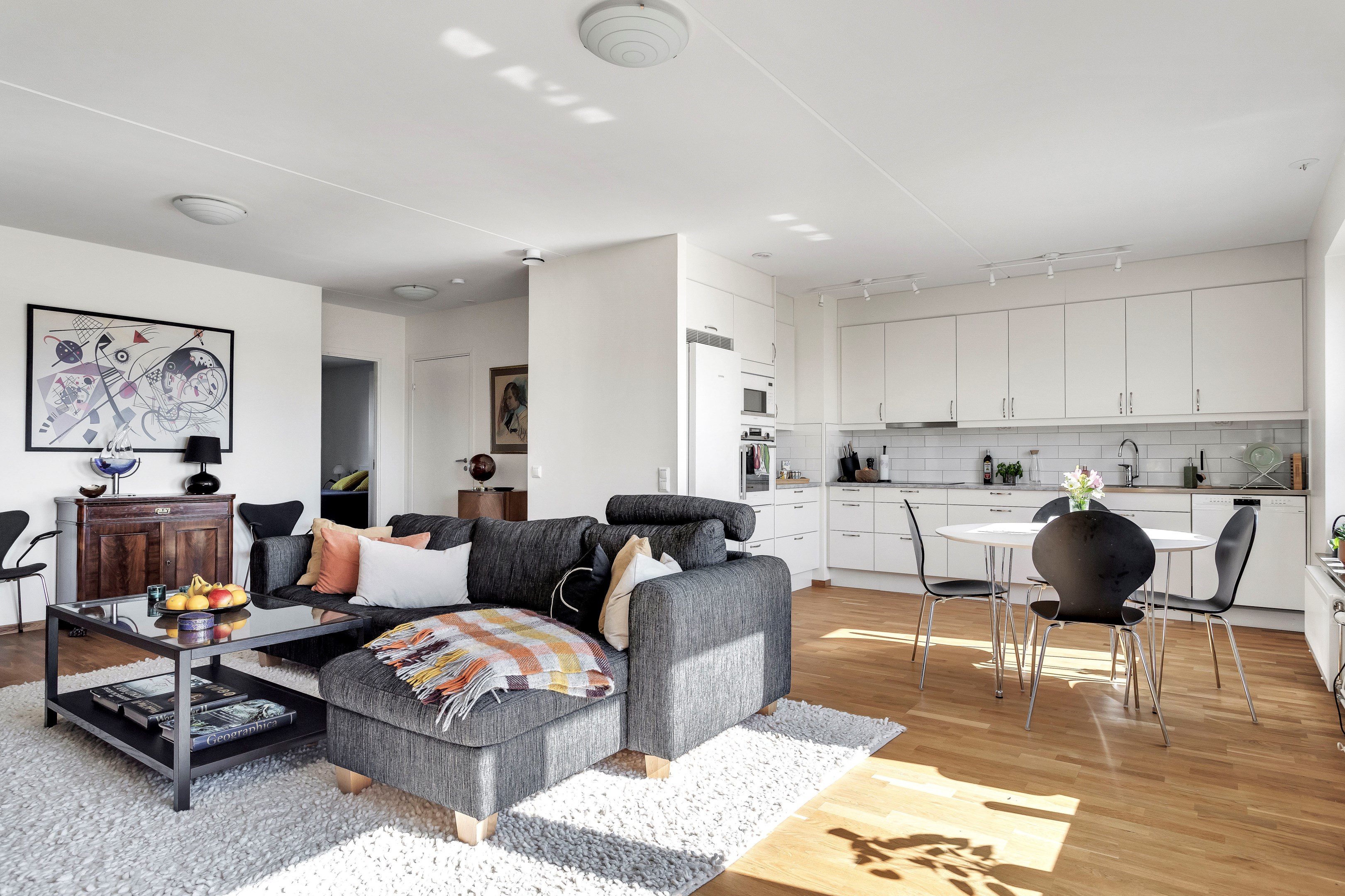 Bostadsbild från Råbyvägen 82, Såld i Kapellgärdet, Uppsala