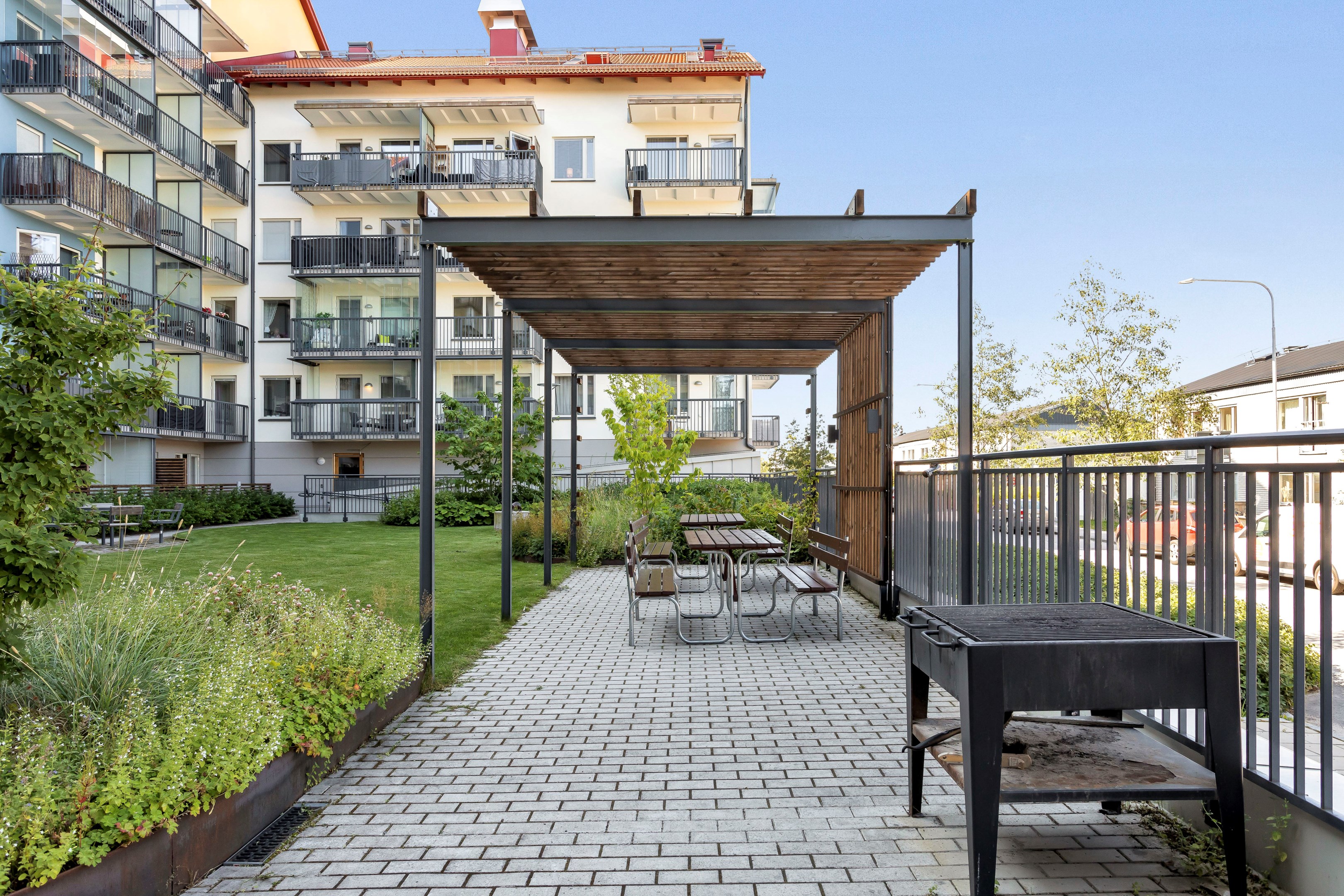 Bostadsbild från Råbyvägen 82, Såld i Kapellgärdet, Uppsala