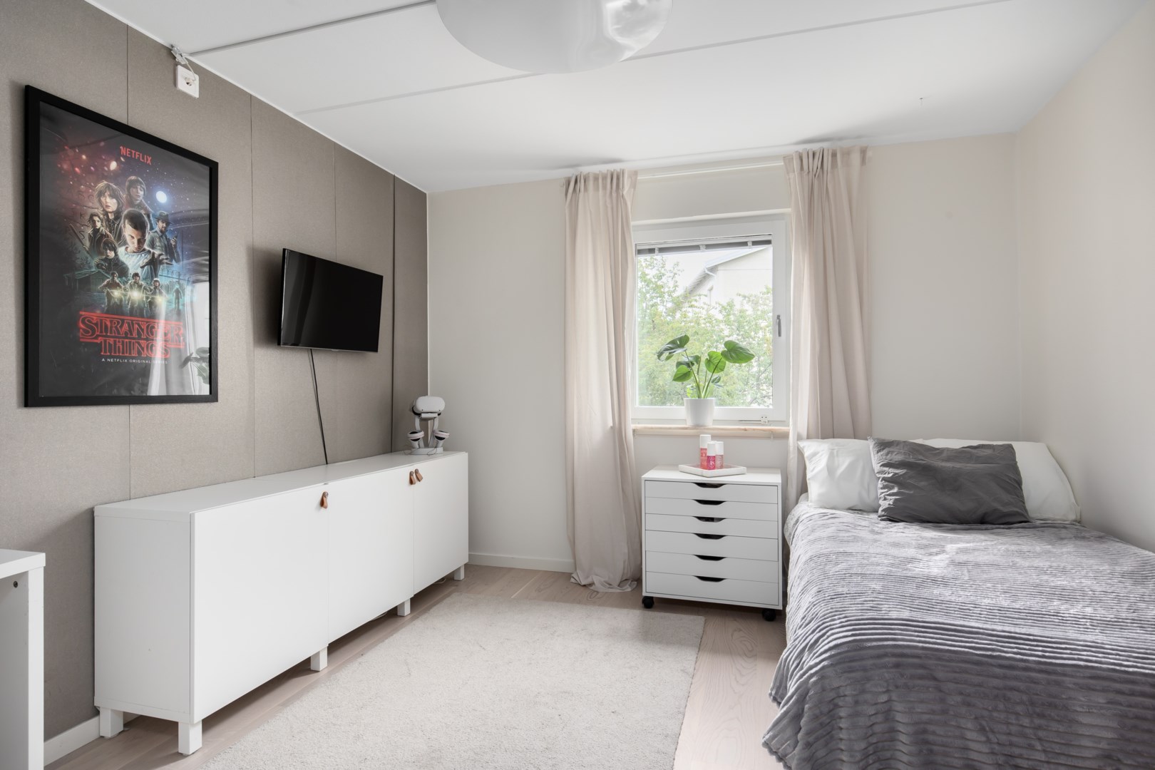 Bostadsbild från Ängsbacken 1, Såld i Björknäs, Nacka