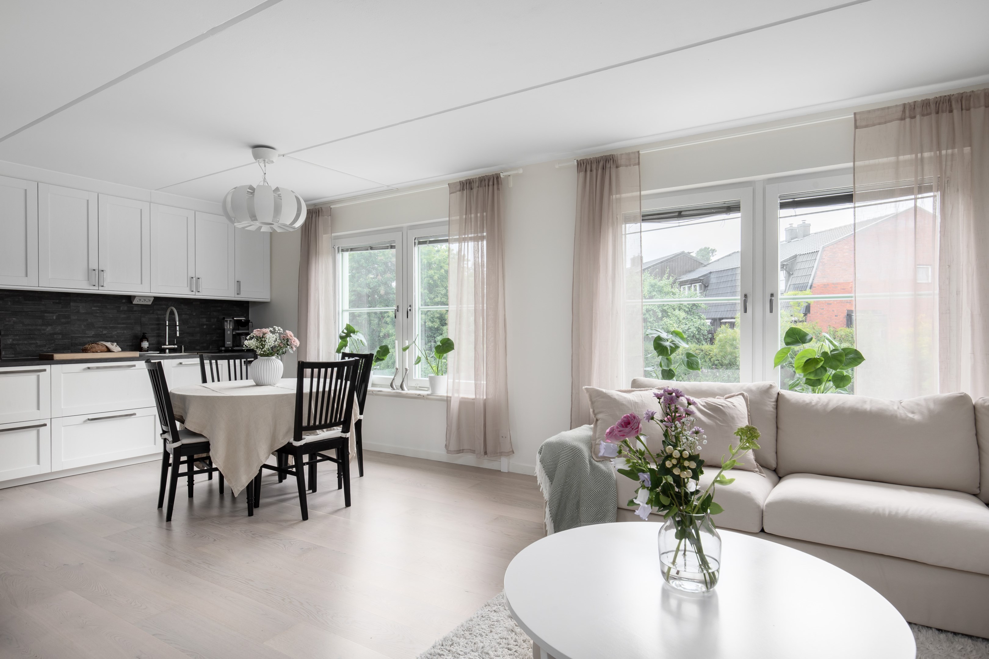 Bostadsbild från Ängsbacken 1, Såld i Björknäs, Nacka