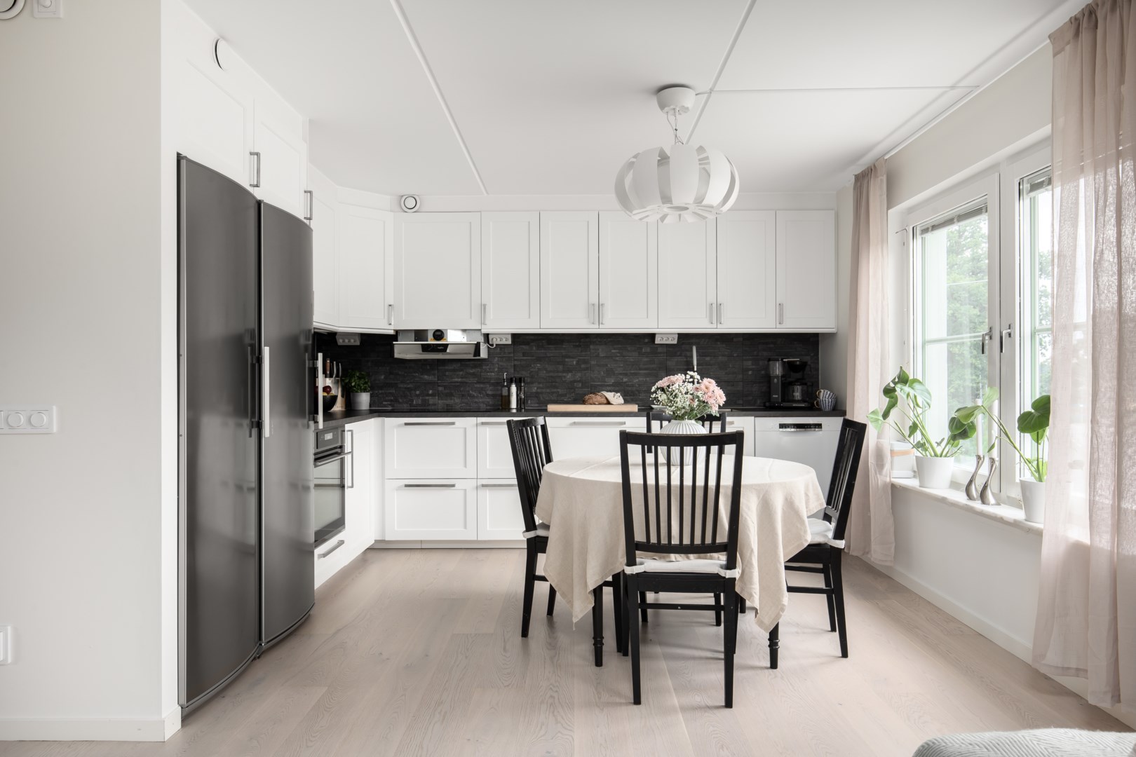 Bostadsbild från Ängsbacken 1, Såld i Björknäs, Nacka