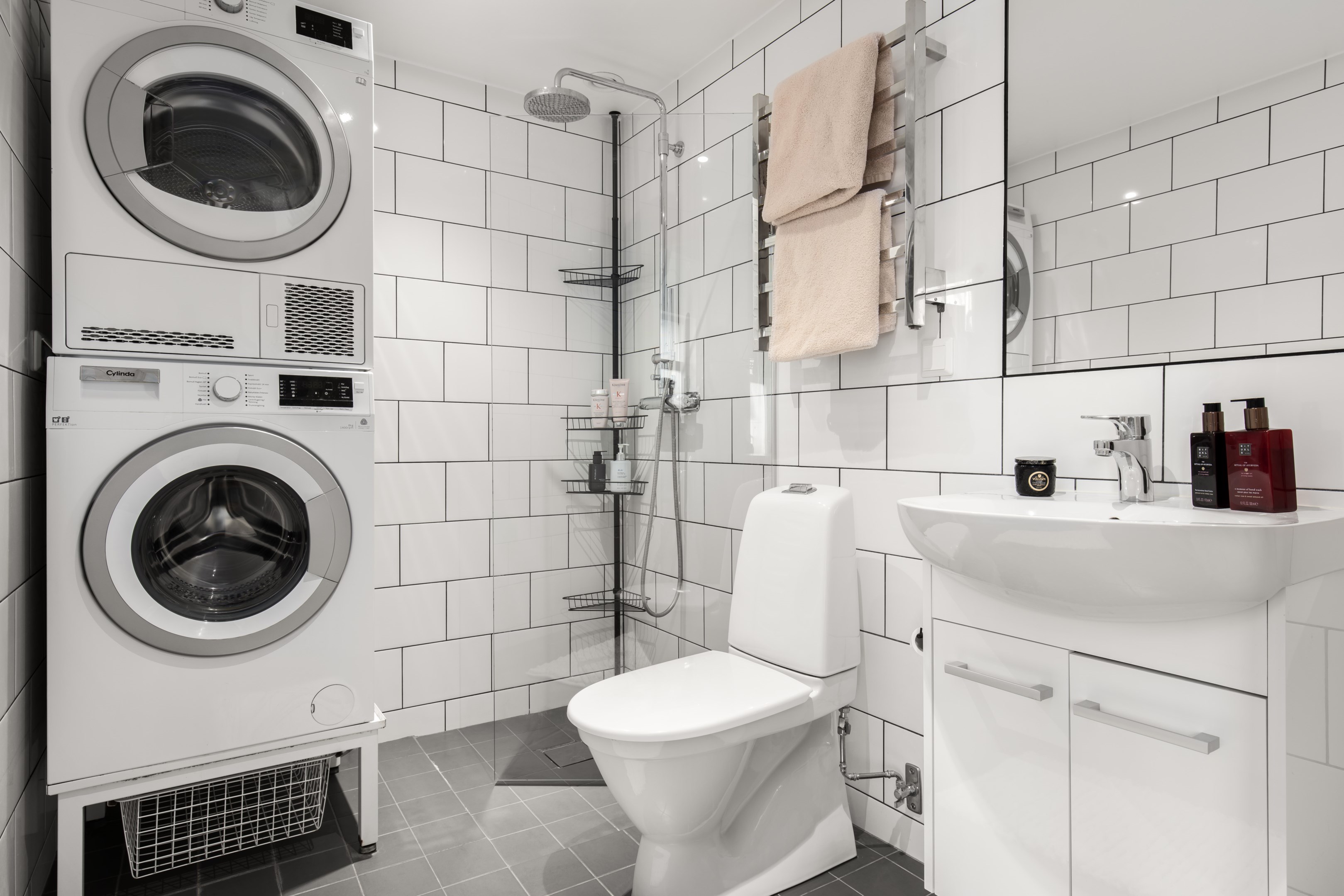 Bostadsbild från Stig Lindbergs Gata 17A, Såld i Porslinskvarteren, Värmdö