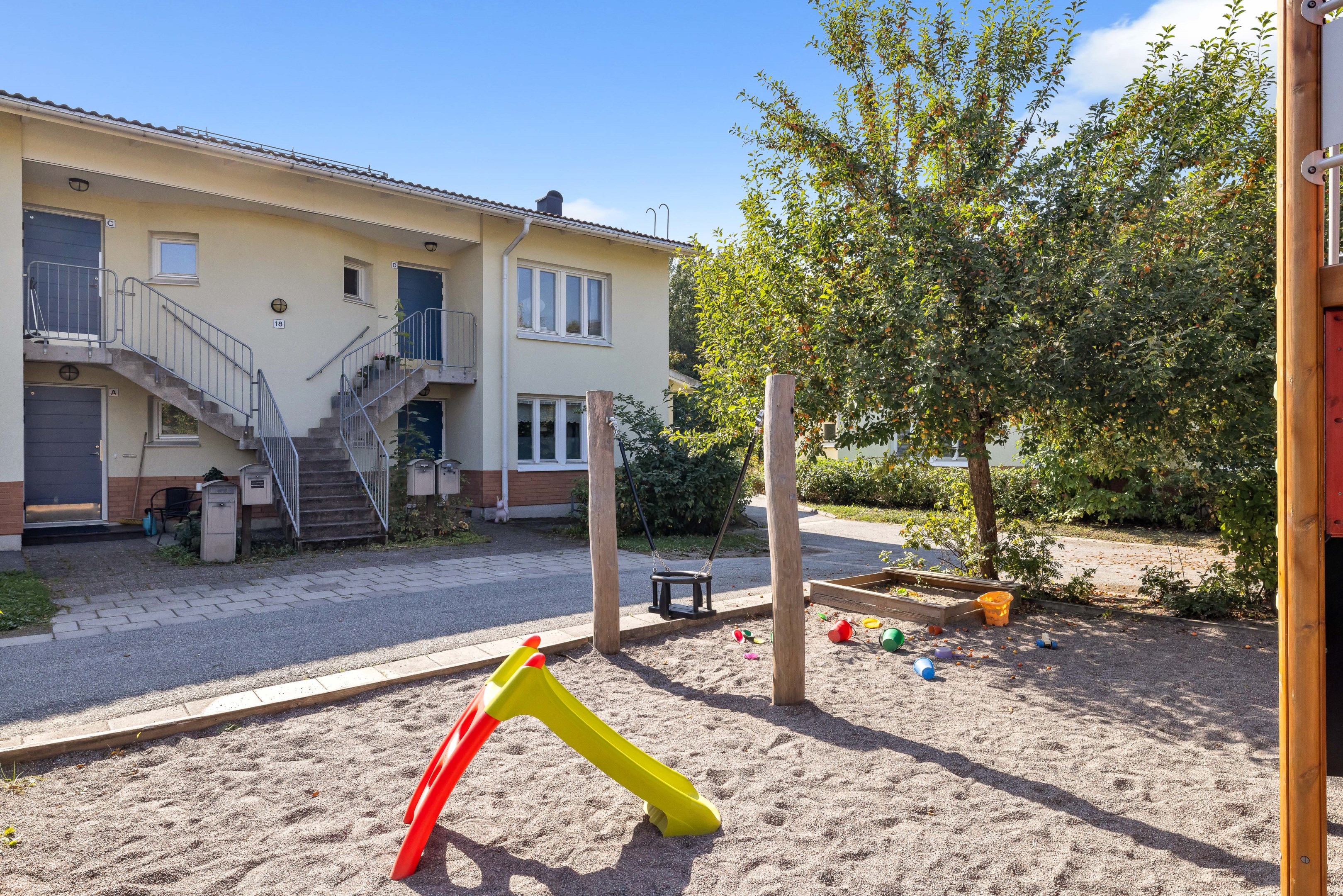 Bostadsbild från Tryffelvägen 18D, Såld i Norby, Uppsala