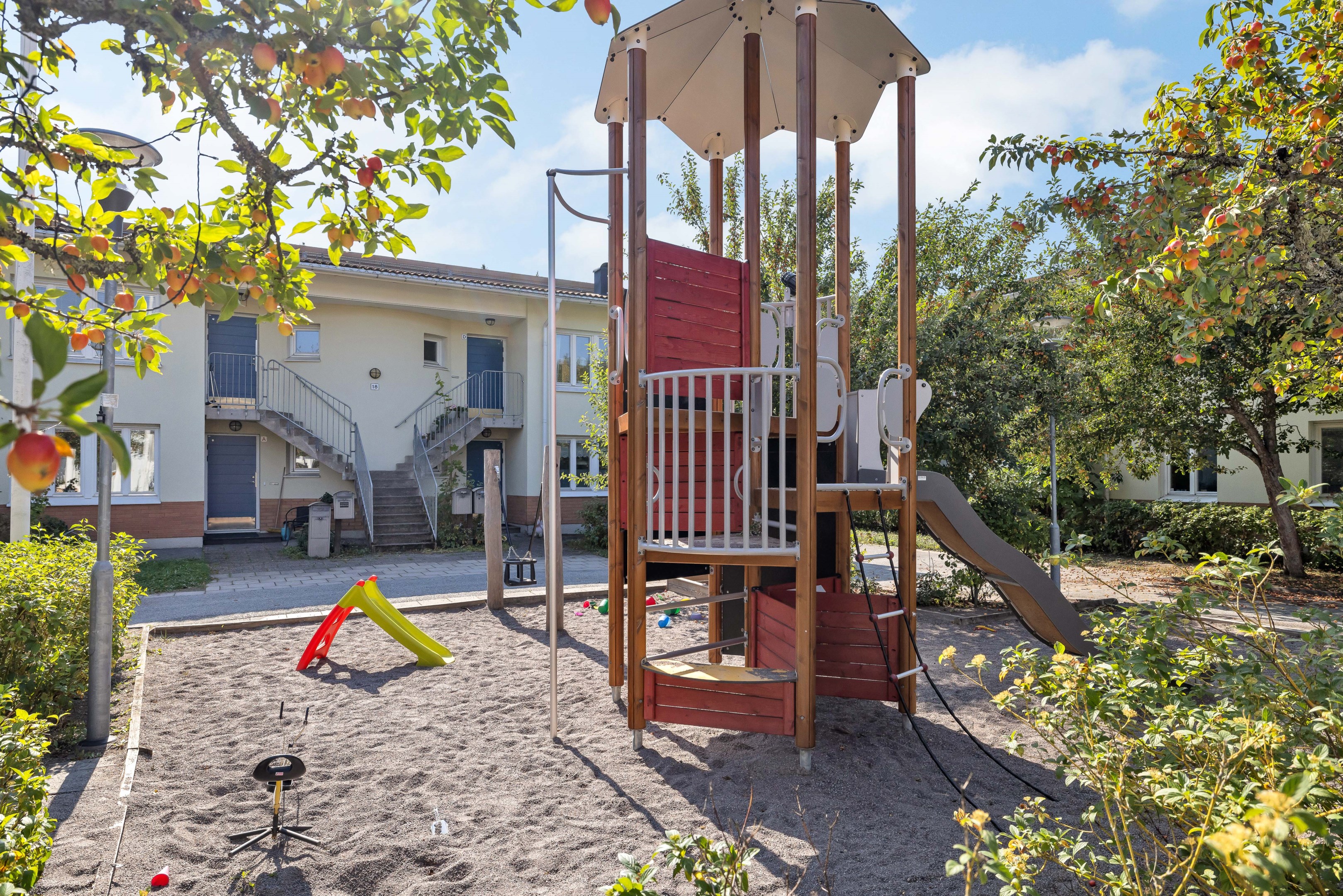 Bostadsbild från Tryffelvägen 18D, Såld i Norby, Uppsala