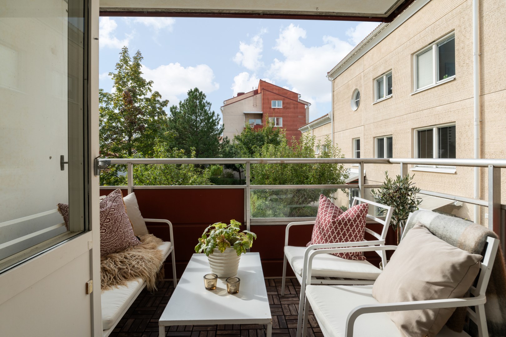 Bostadsbild från Fyrspannsvägen 47, Såld i Jarlaberg, Nacka