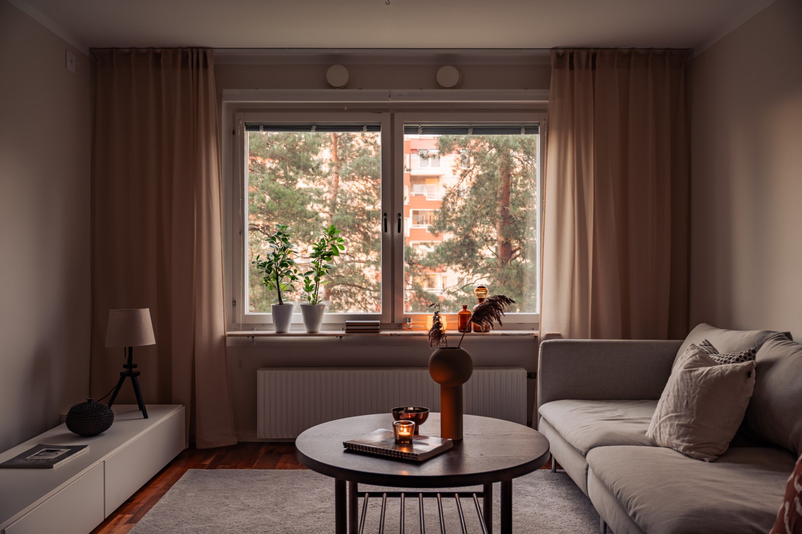 Bostadsbild från Fyrspannsvägen 47, Såld i Jarlaberg, Nacka