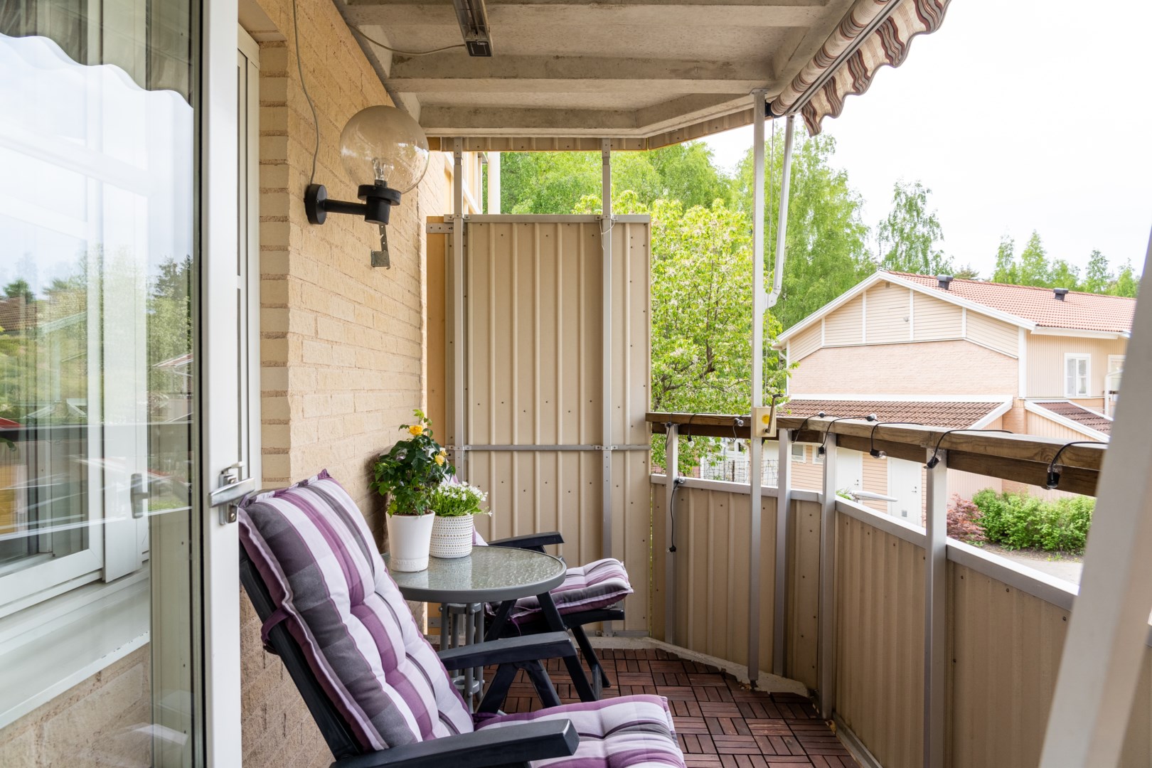 Bostadsbild från Ölandsresan 156A, Såld i Sävja, Uppsala