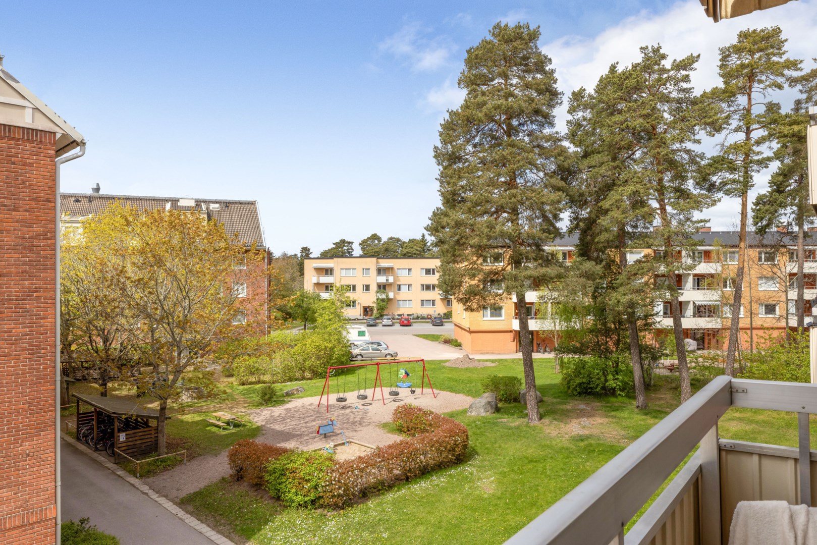Bostadsbild från Granitvägen 19A, Såld i Eriksberg, Uppsala