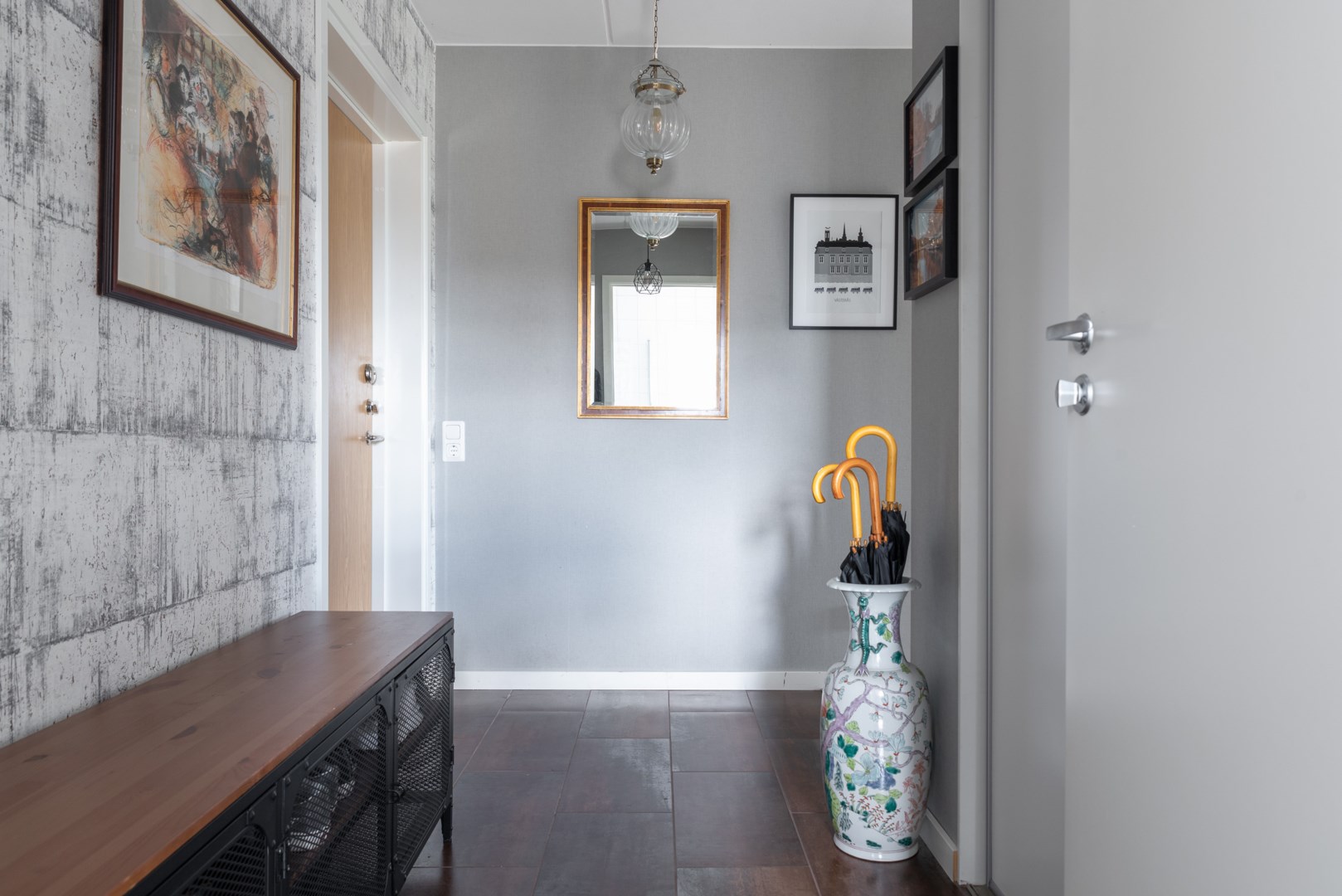 Bostadsbild från Råsegelgatan 12, Såld i Öster Mälarstrand, Västerås