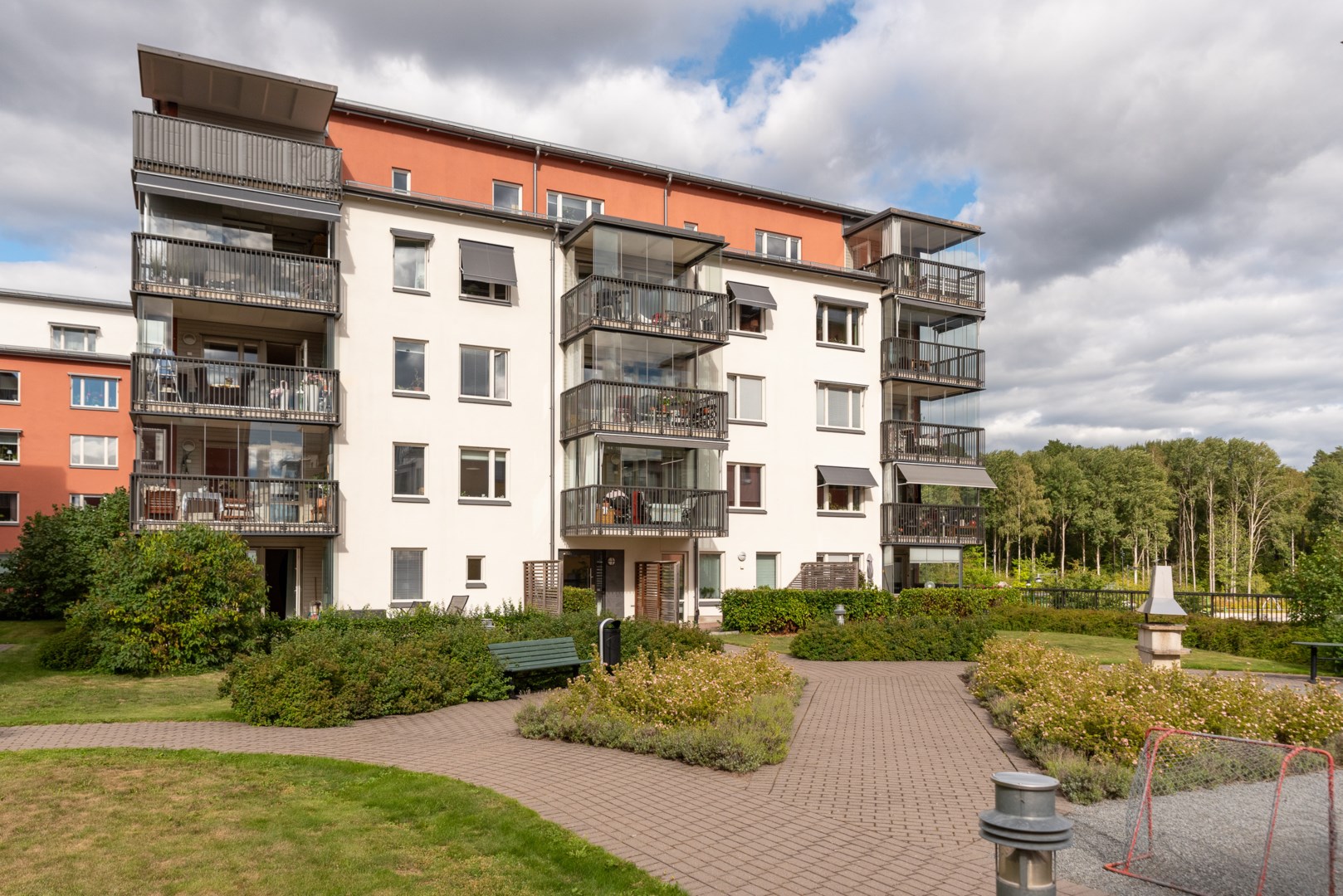 Bostadsbild från Råsegelgatan 12, Såld i Öster Mälarstrand, Västerås
