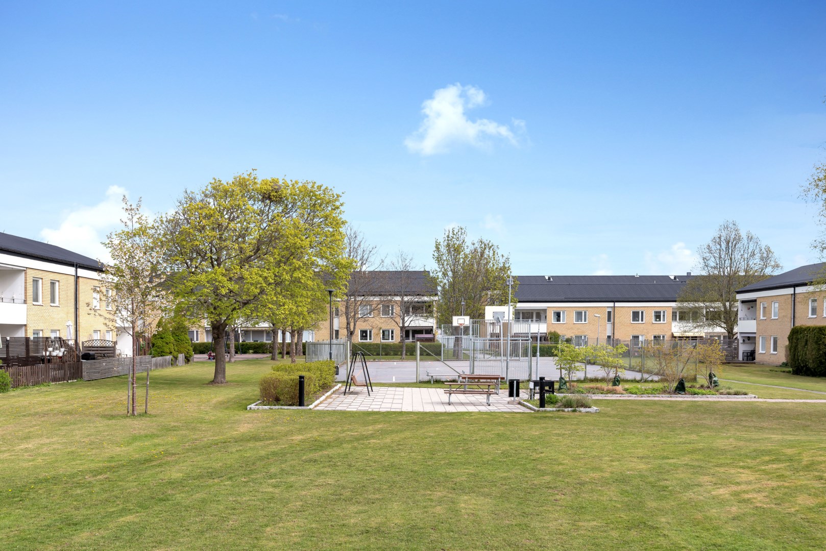 Bostadsbild från Leopoldsgatan 34, Till salu i Nyby, Uppsala