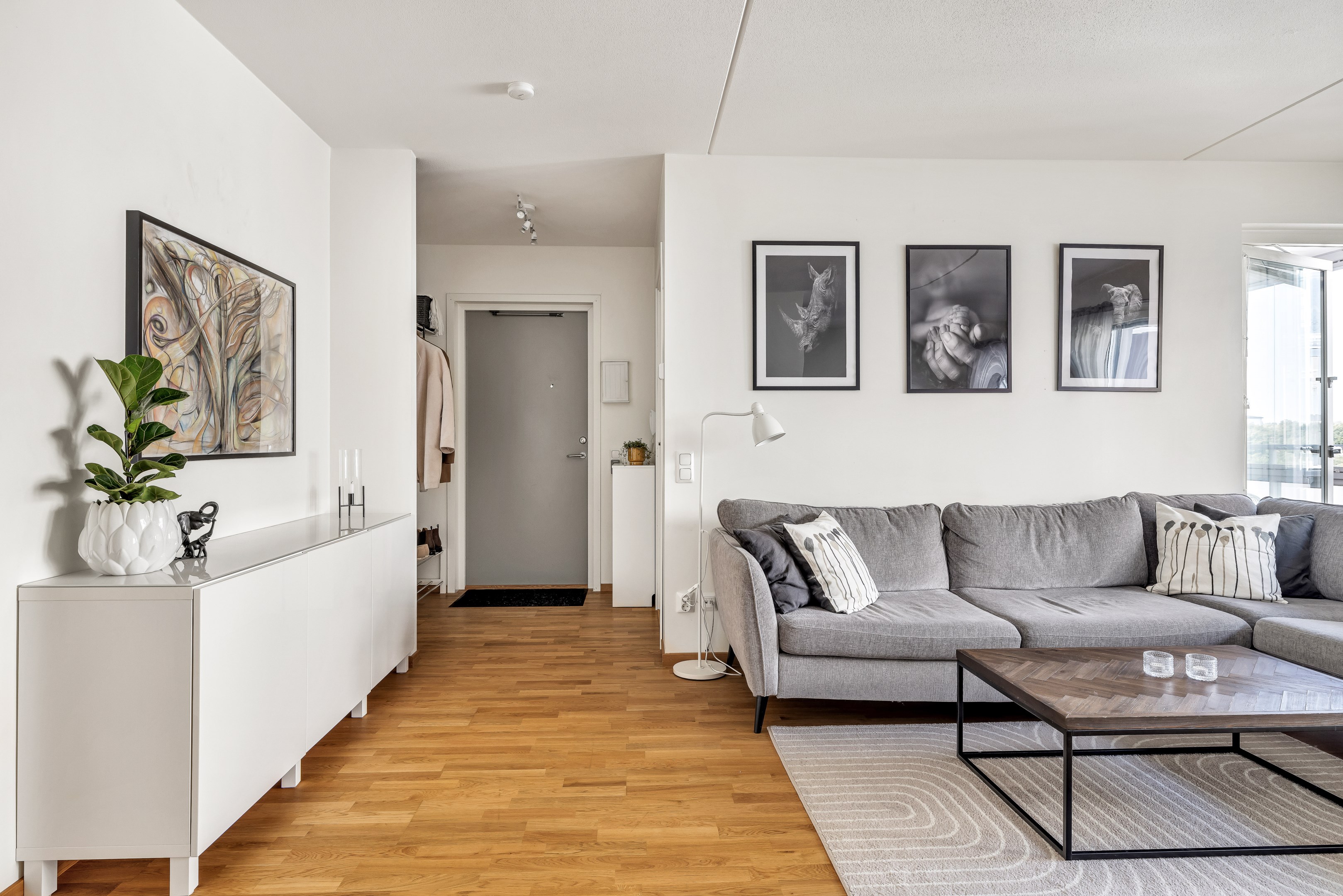 Bostadsbild från Råbyvägen 38, Såld i Kapellgärdet, Uppsala