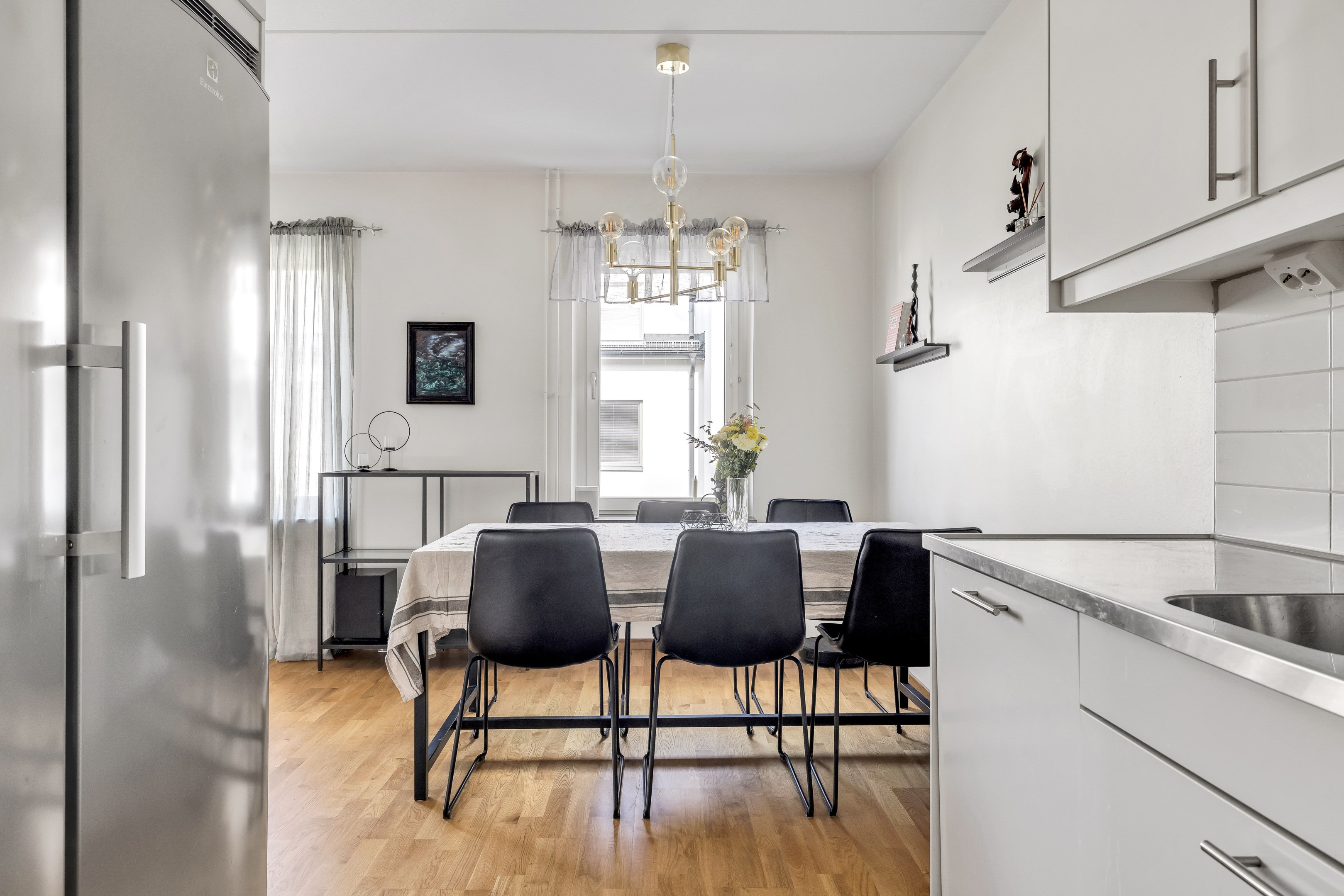 Bostadsbild från Råbyvägen 38, Såld i Kapellgärdet, Uppsala