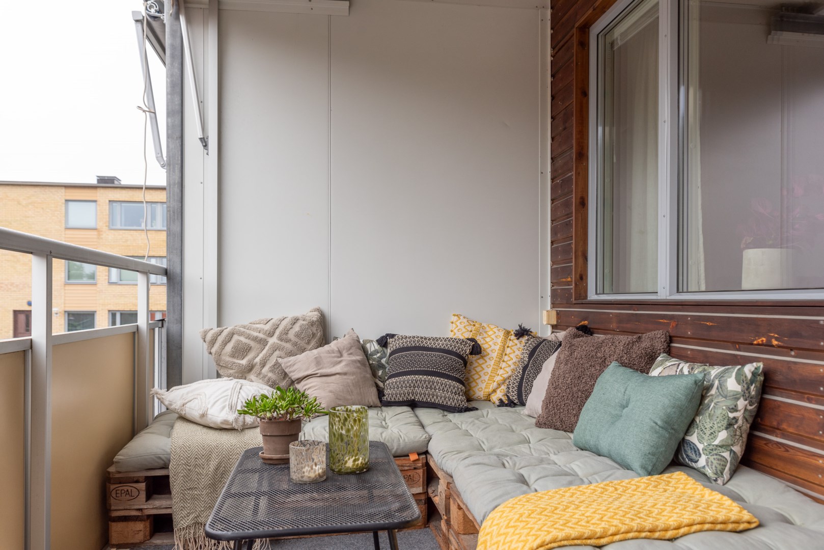 Bostadsbild från Soldatgatan 24, Såld i Viksäng, Västerås