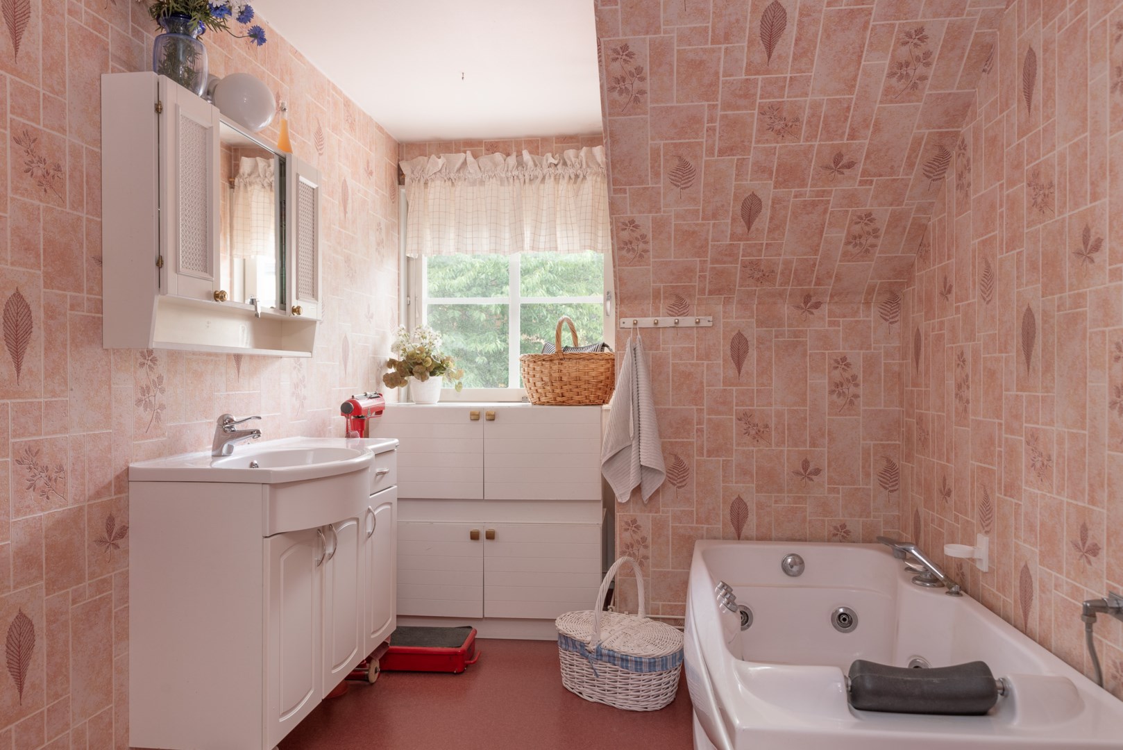 Bostadsbild från Floragatan 19A, Såld i Vasastaden, Västerås