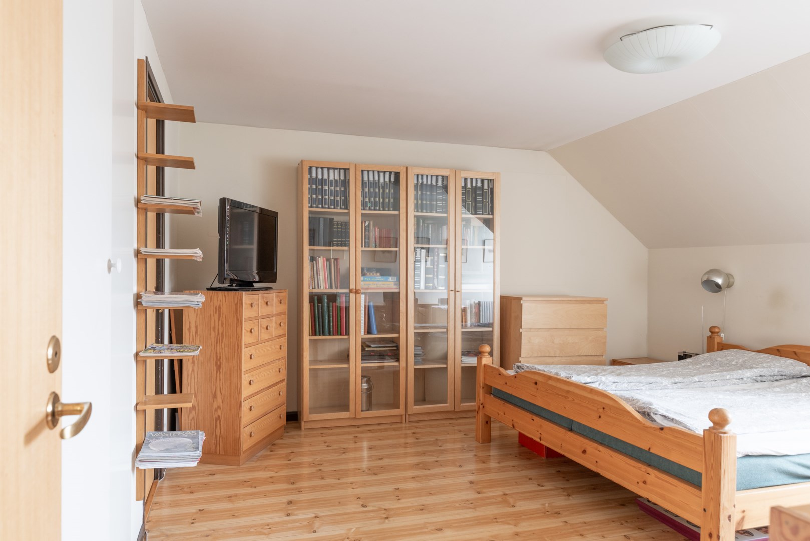 Bostadsbild från Floragatan 19A, Såld i Vasastaden, Västerås