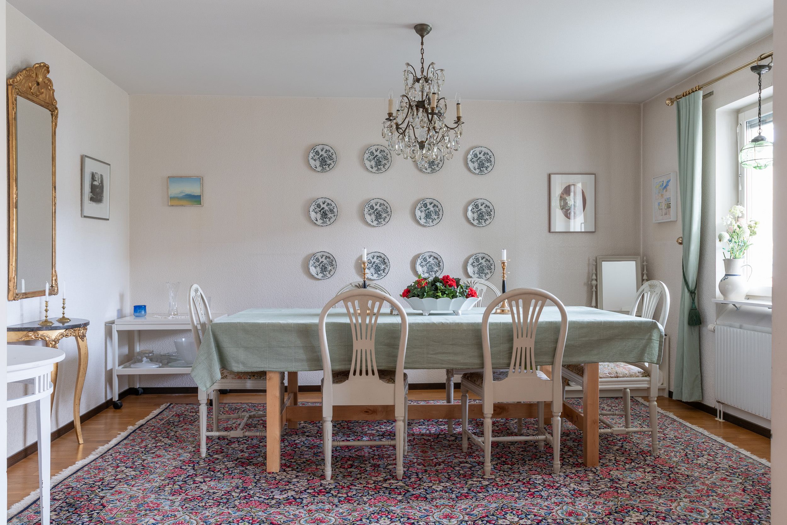 Bostadsbild från Floragatan 19A, Såld i Vasastaden, Västerås