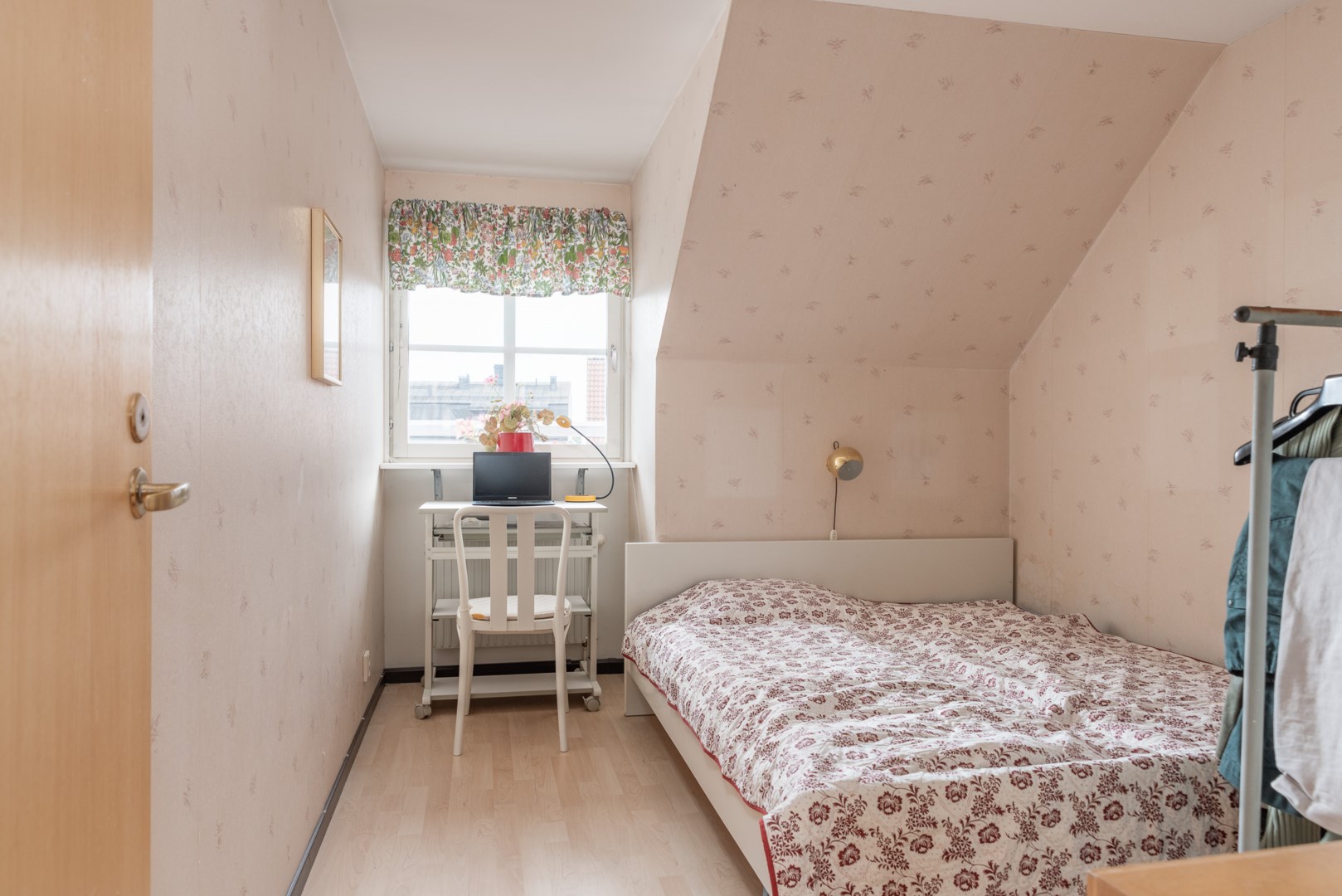 Bostadsbild från Floragatan 19A, Såld i Vasastaden, Västerås