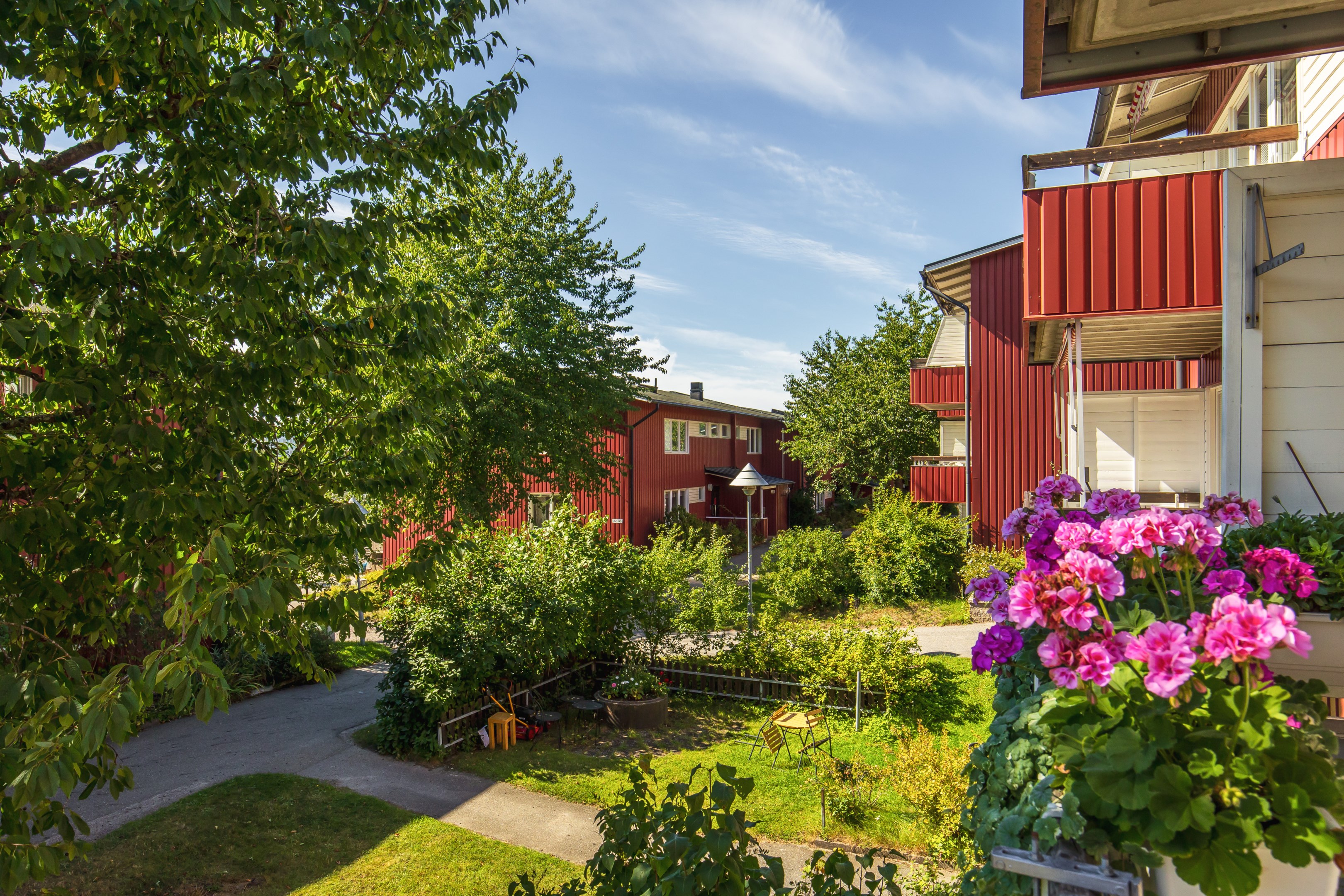 Bostadsbild från Blomstervägen 50, Såld i Finntorp, Nacka