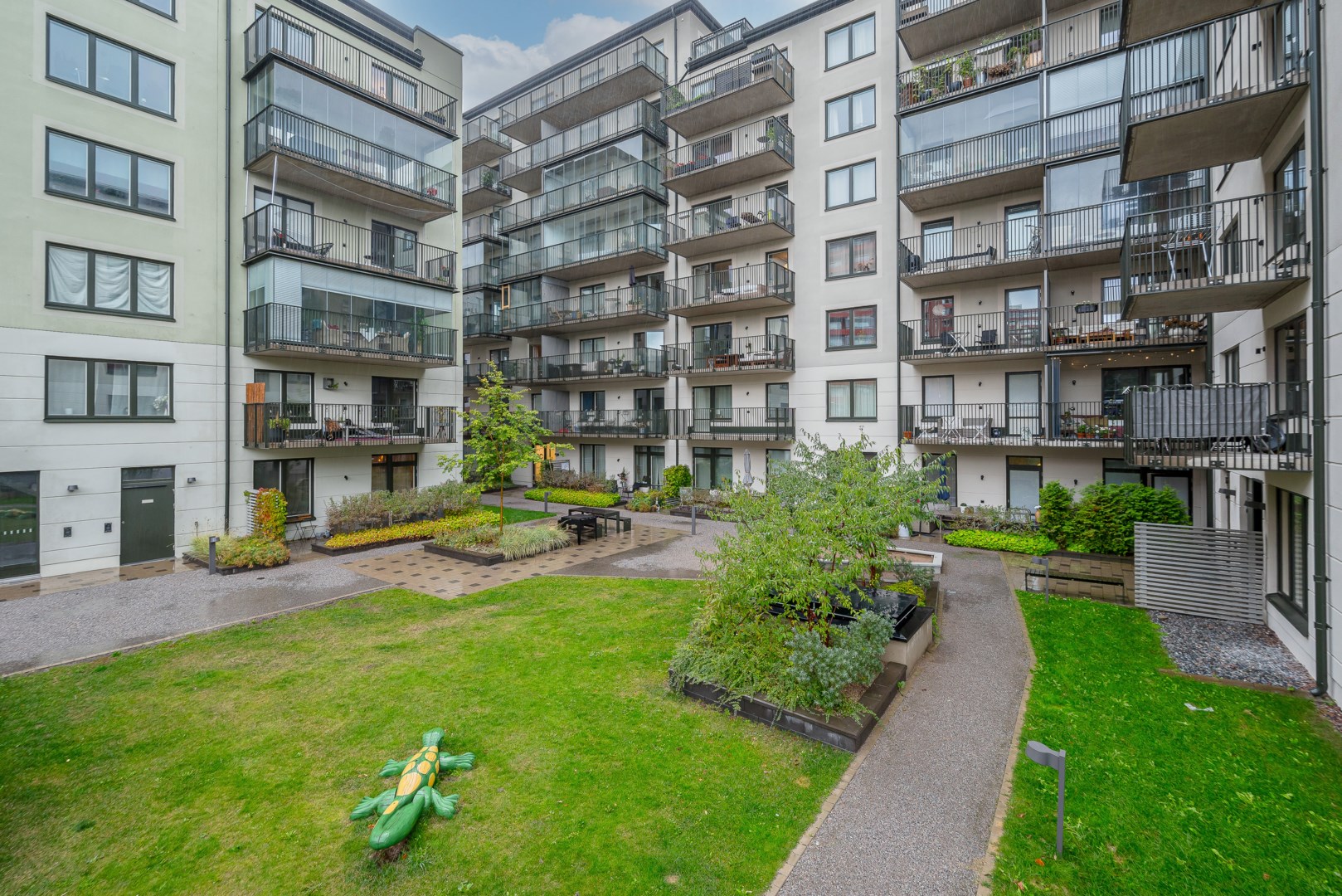 Bostadsbild från Gärdes Backe 3C, Såld i Inverness, Danderyd