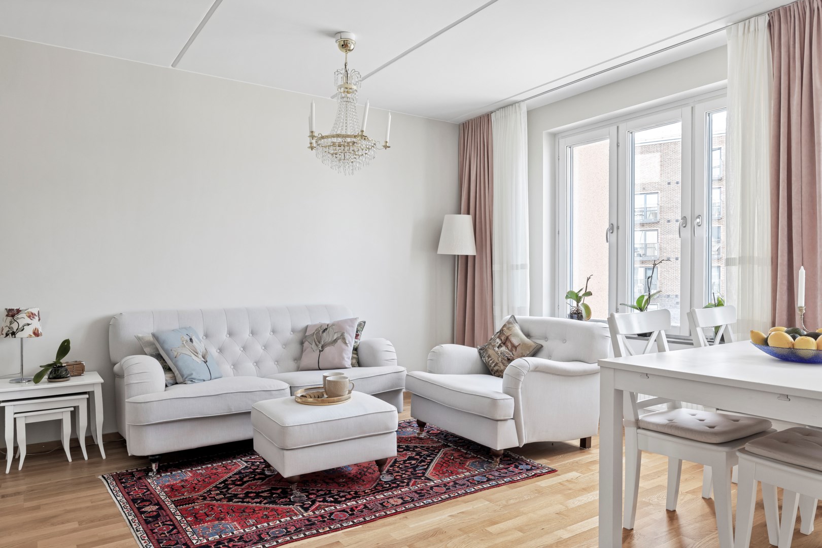 Bostadsbild från Gamla Uppsalagatan 123, Till salu i Nyby, Uppsala