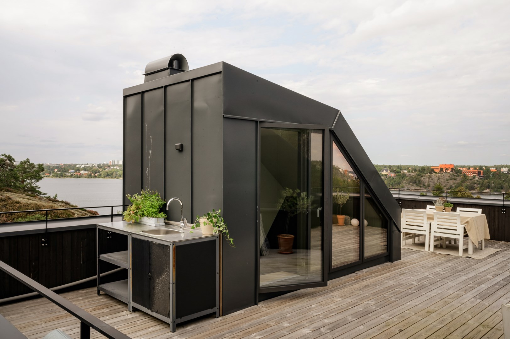 Bostadsbild från Skurusundsvägen 107, Såld i Skuru, Nacka