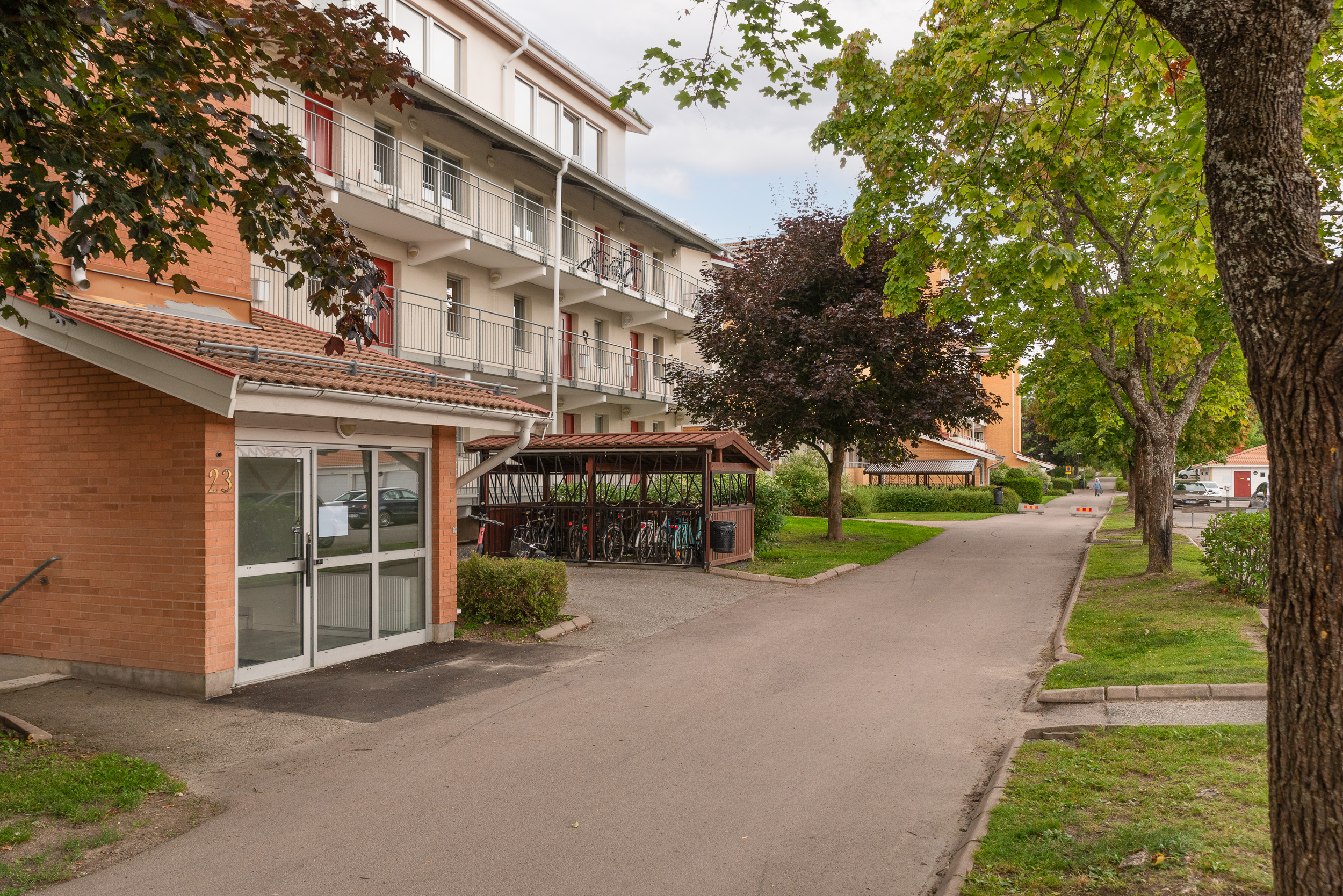 Bostadsbild från Knotavägen 23, Såld i Bjurhovda, Västerås