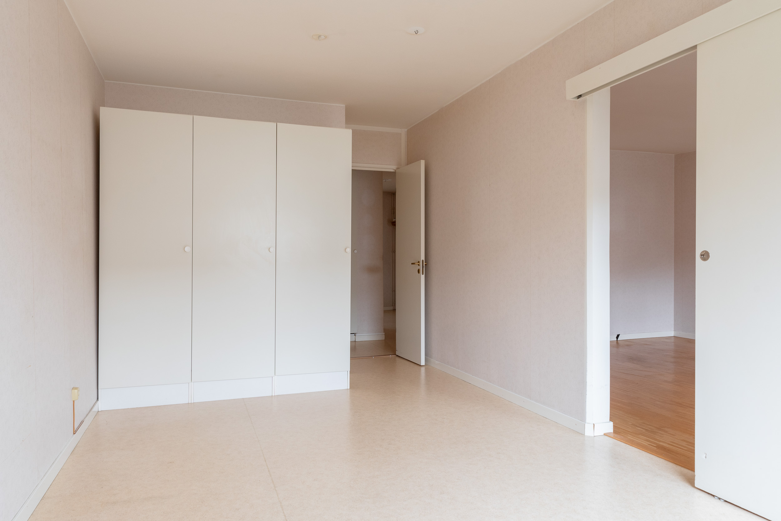 Bostadsbild från Knotavägen 23, Såld i Bjurhovda, Västerås