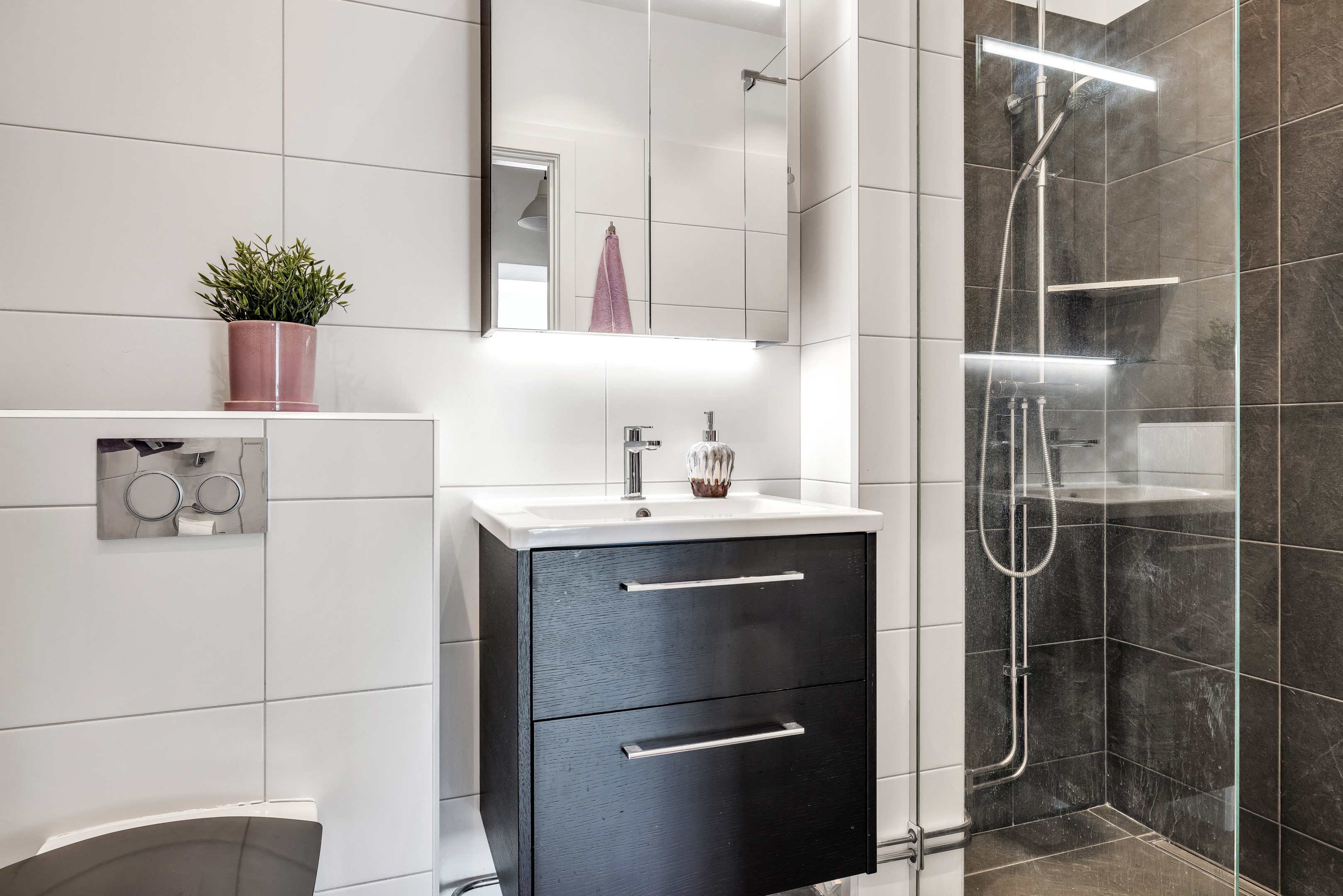 Bostadsbild från Kungsgatan 32, Såld i Centrum, Uppsala